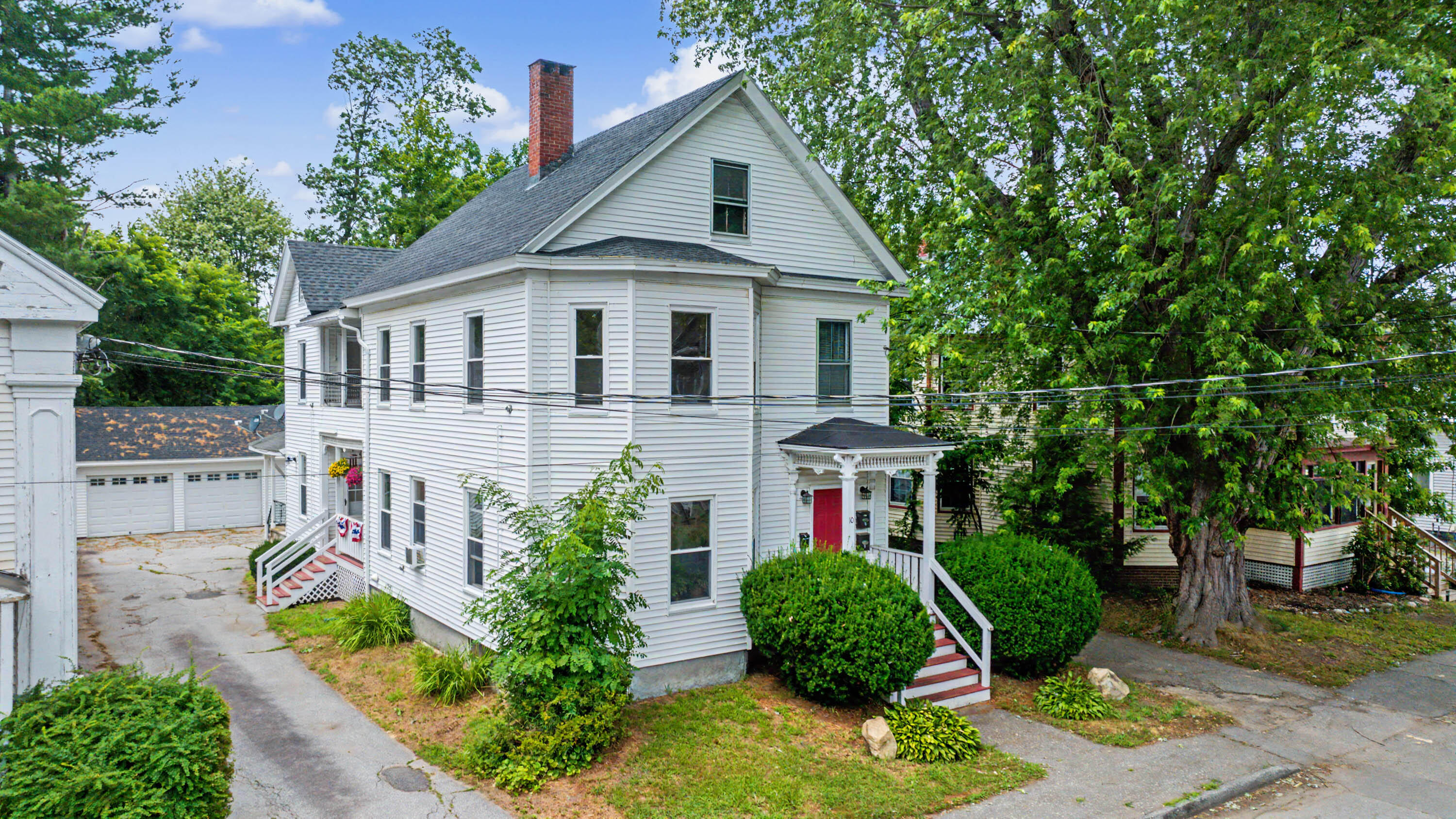 10 Maple Street