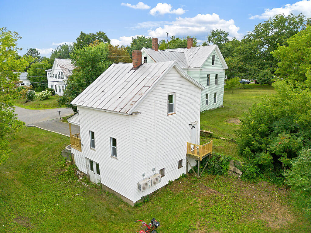 17 Oak Street
