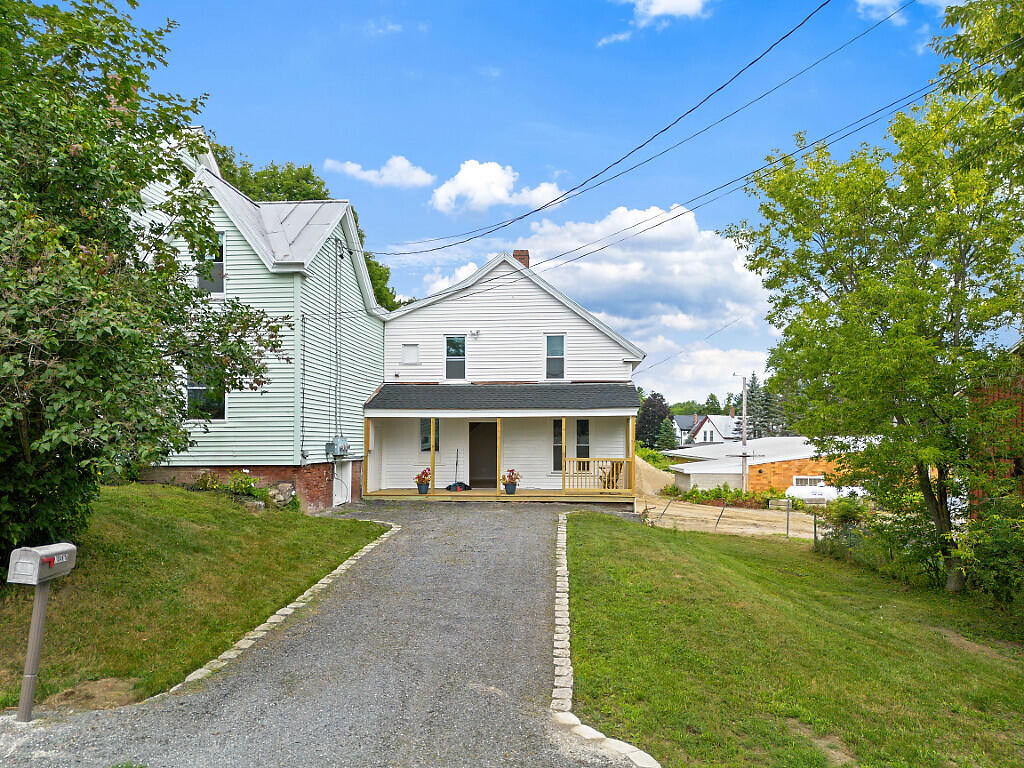17 Oak Street