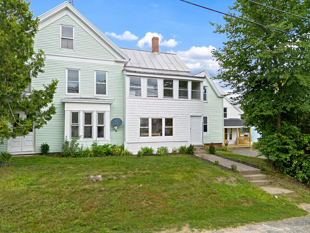 17 Oak Street