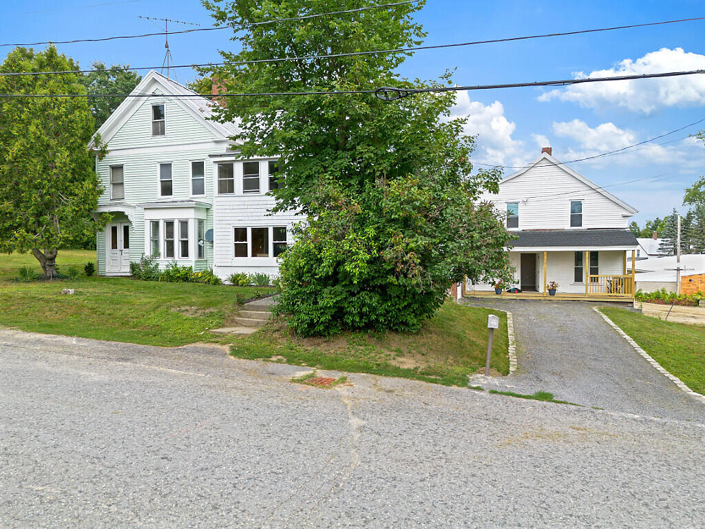 17 Oak Street