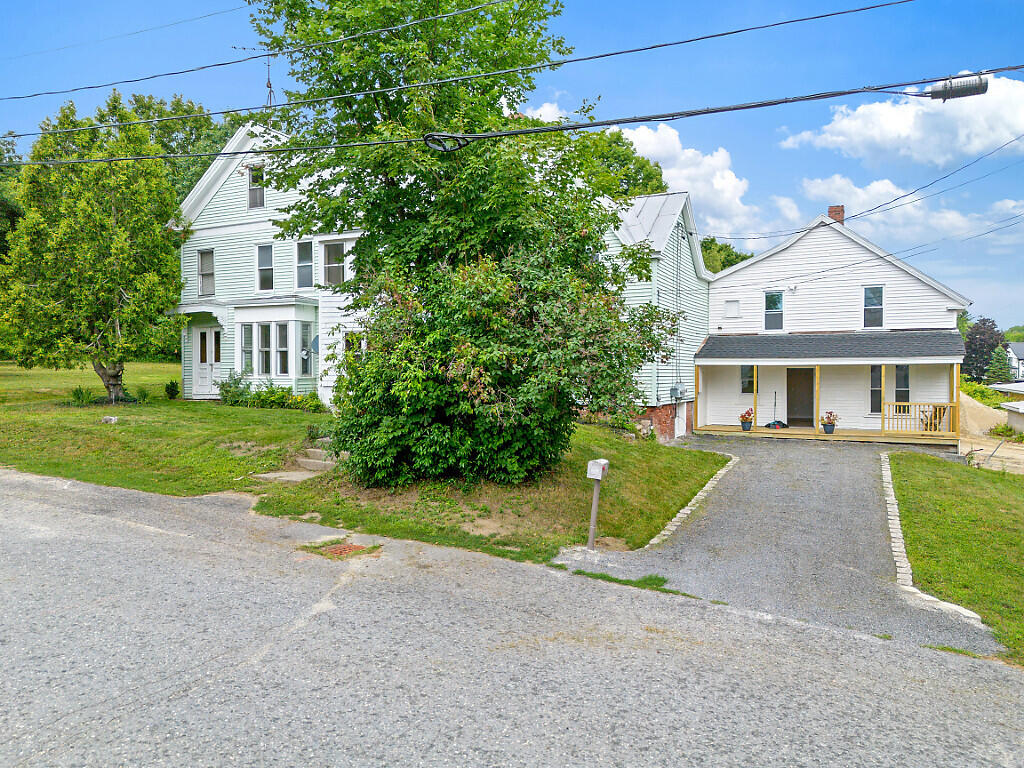 17 Oak Street