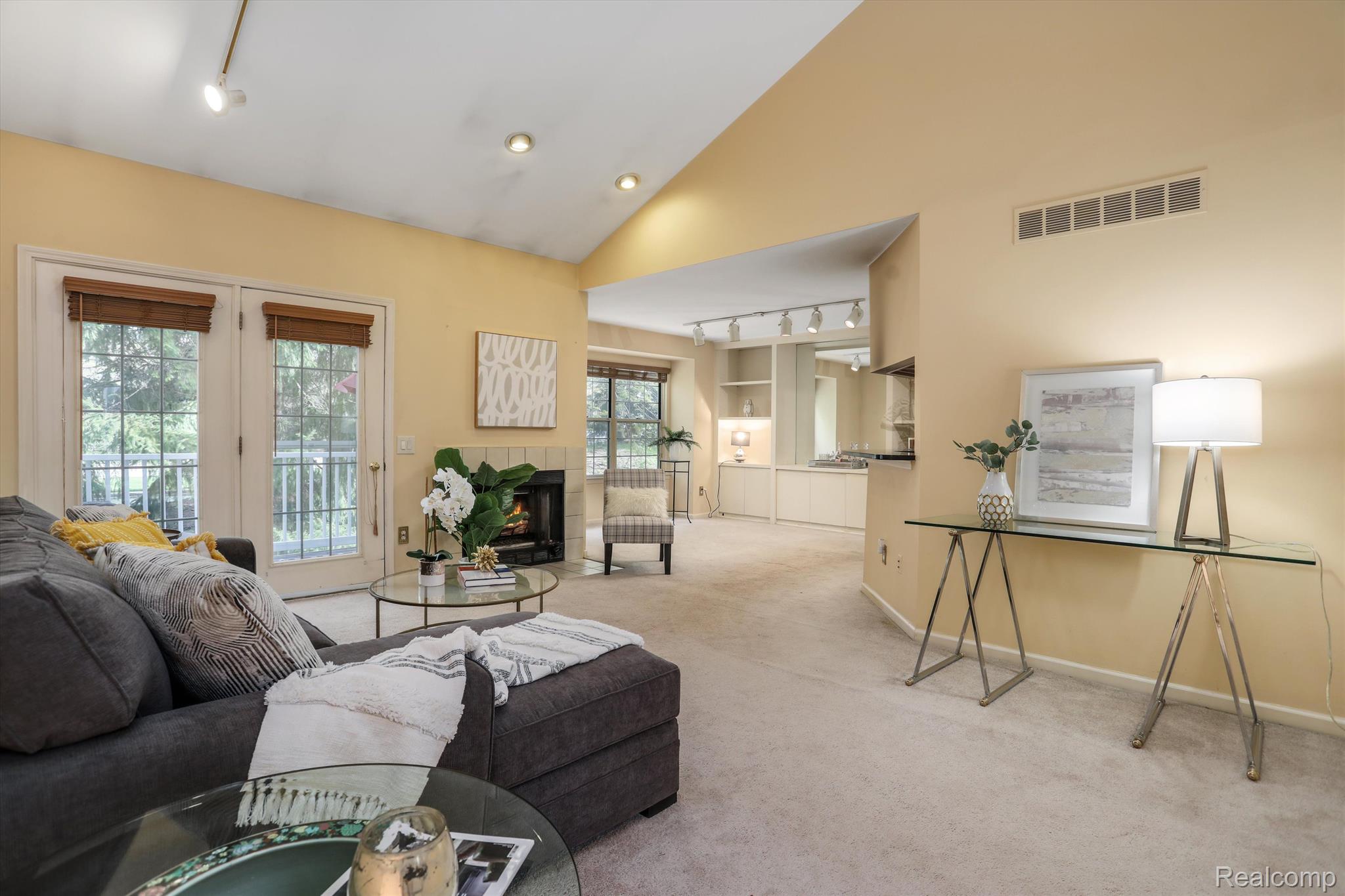 1174 Fairways Boulevard #2