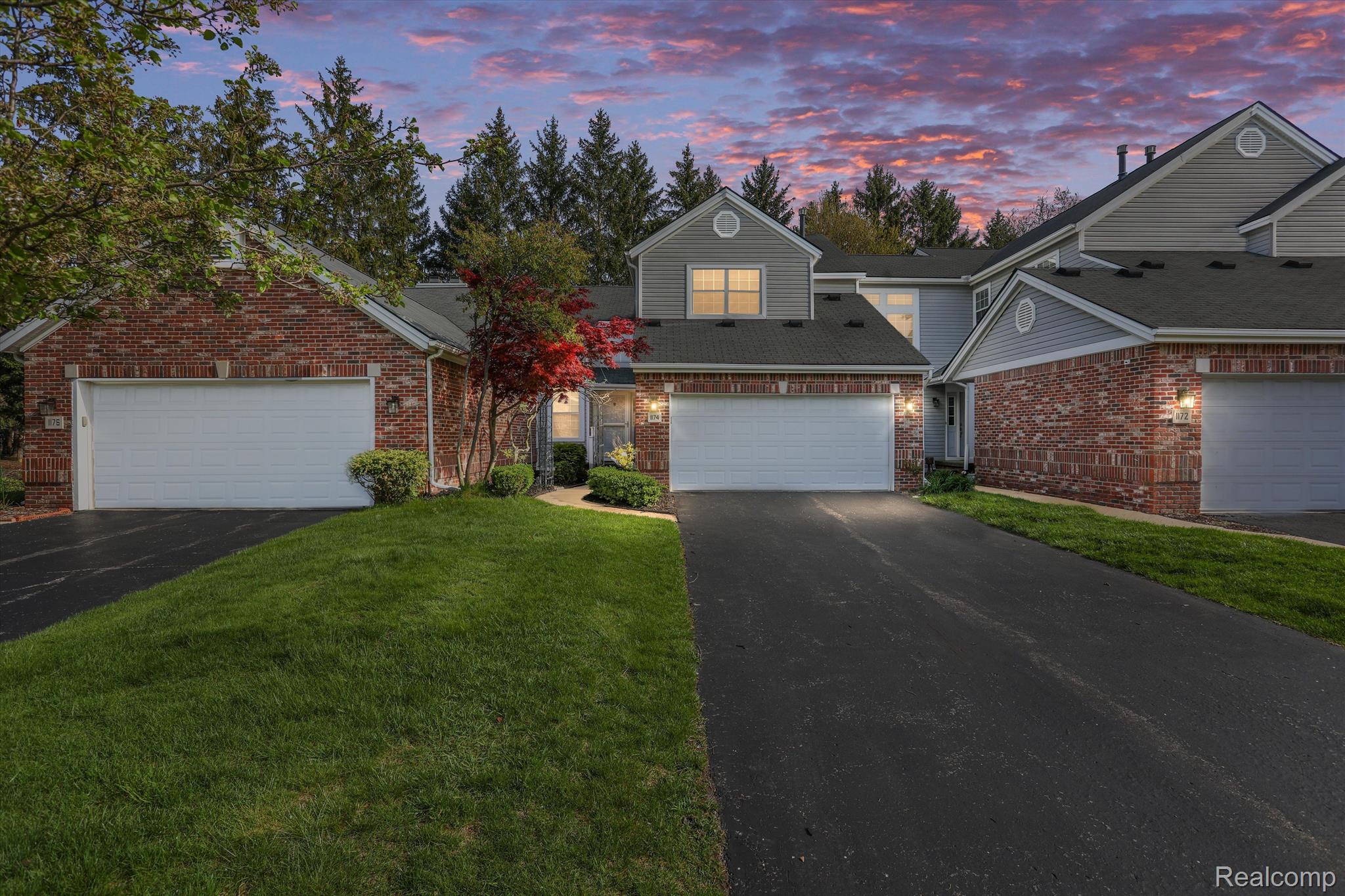 1174 Fairways Boulevard #2