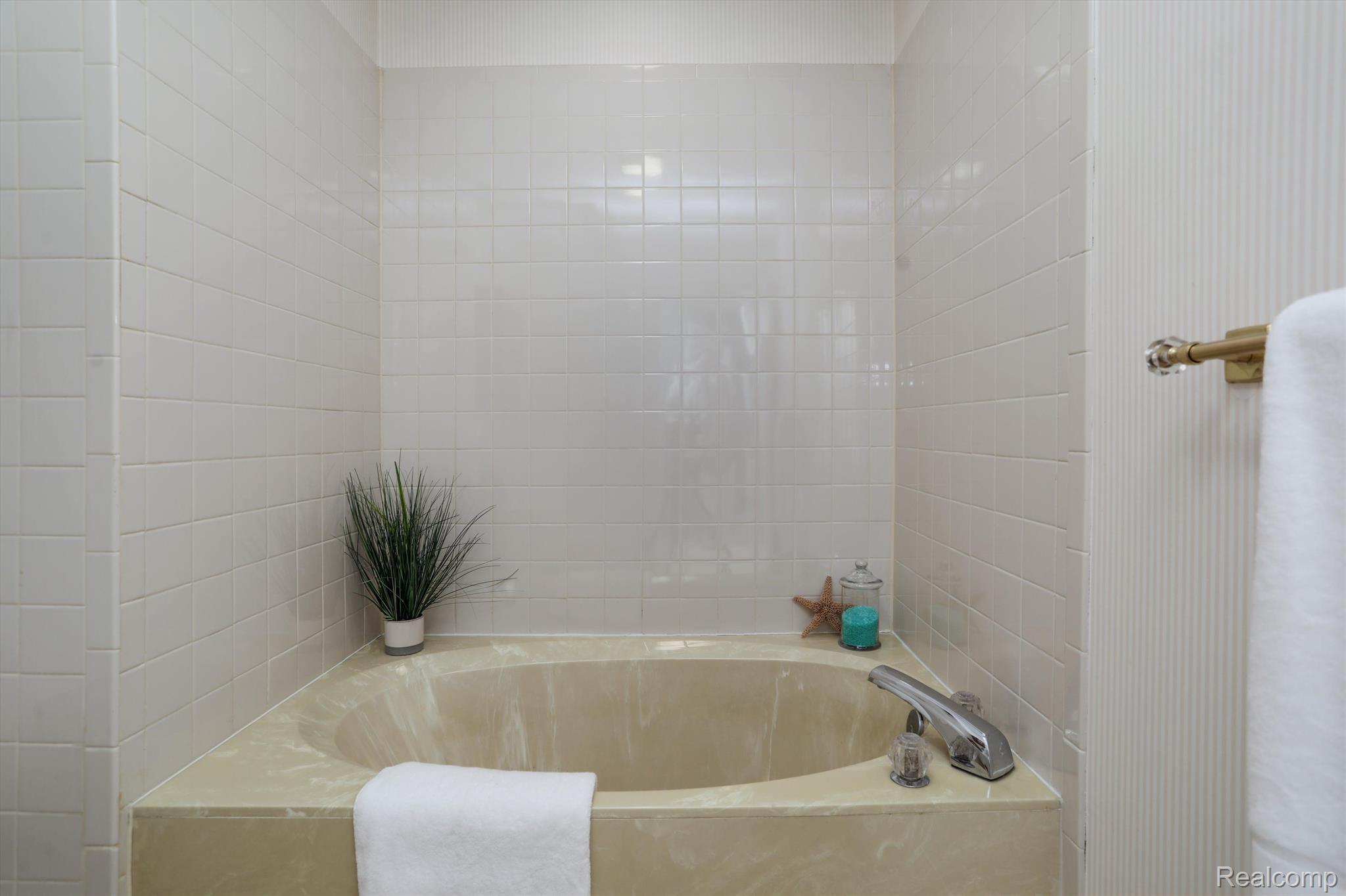 1174 Fairways Boulevard #2