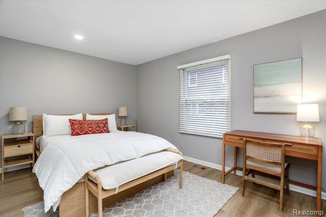885 N OLD WOODWARD Avenue 7