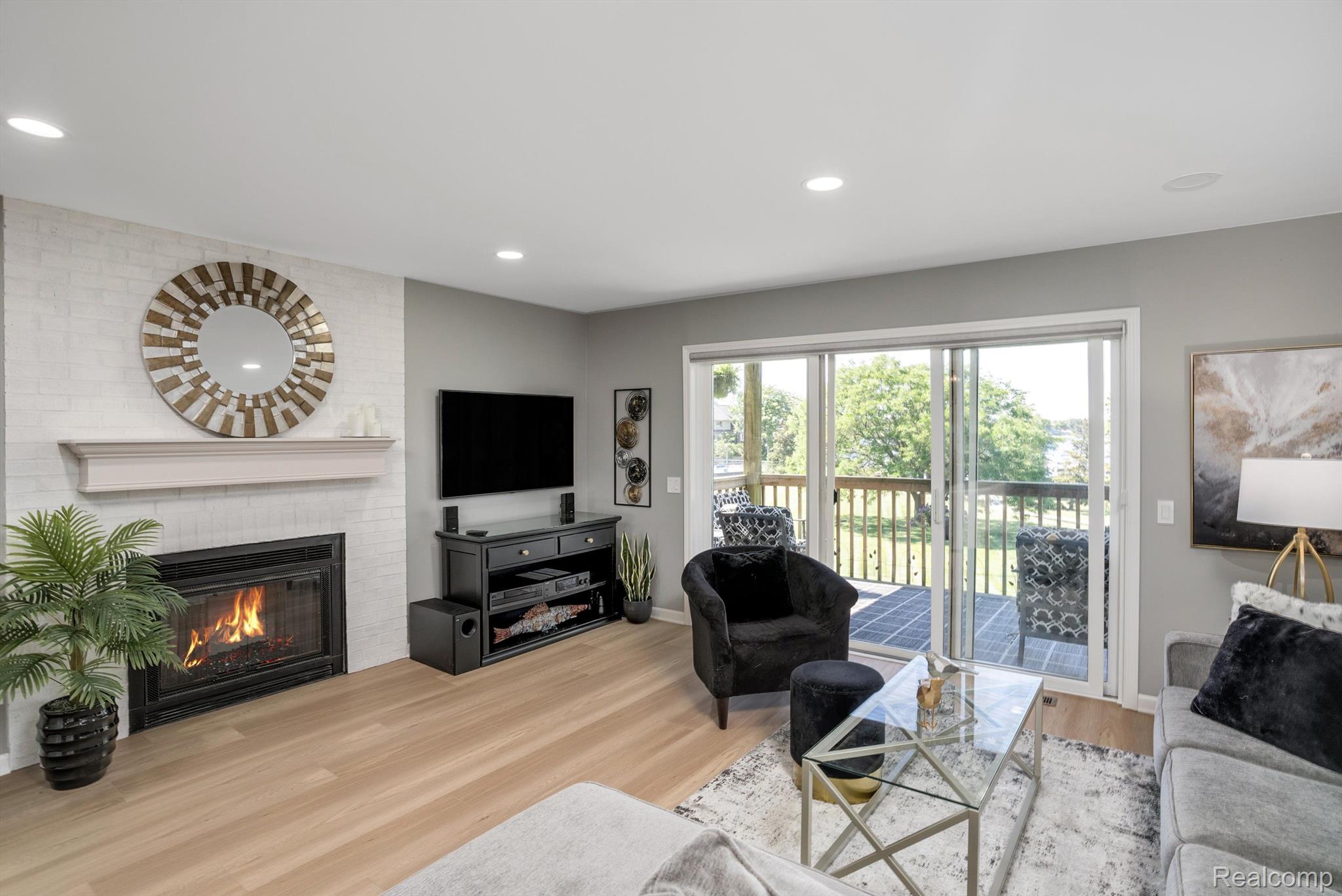 3402 ADAMS SHORE Drive
