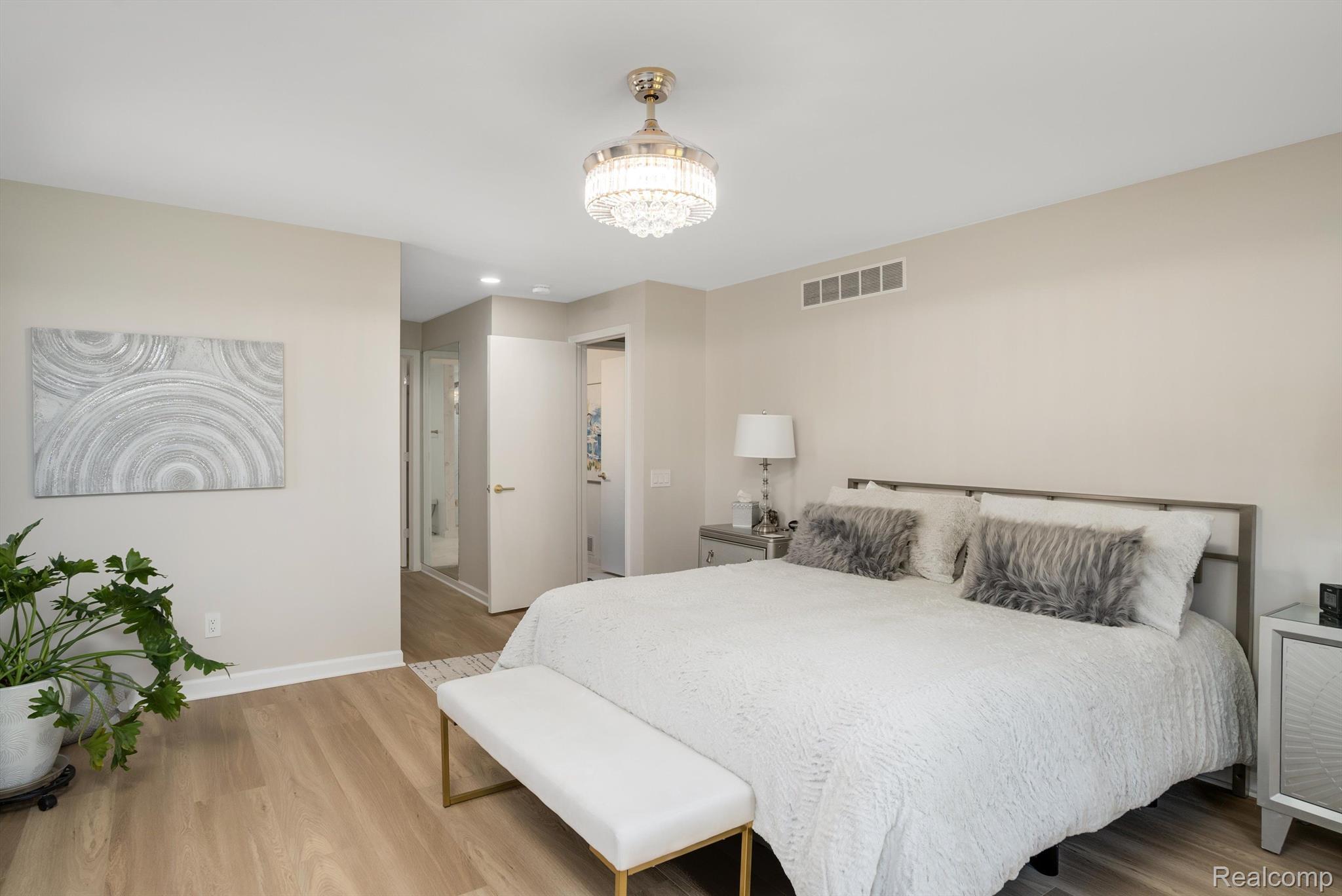 3402 ADAMS SHORE Drive