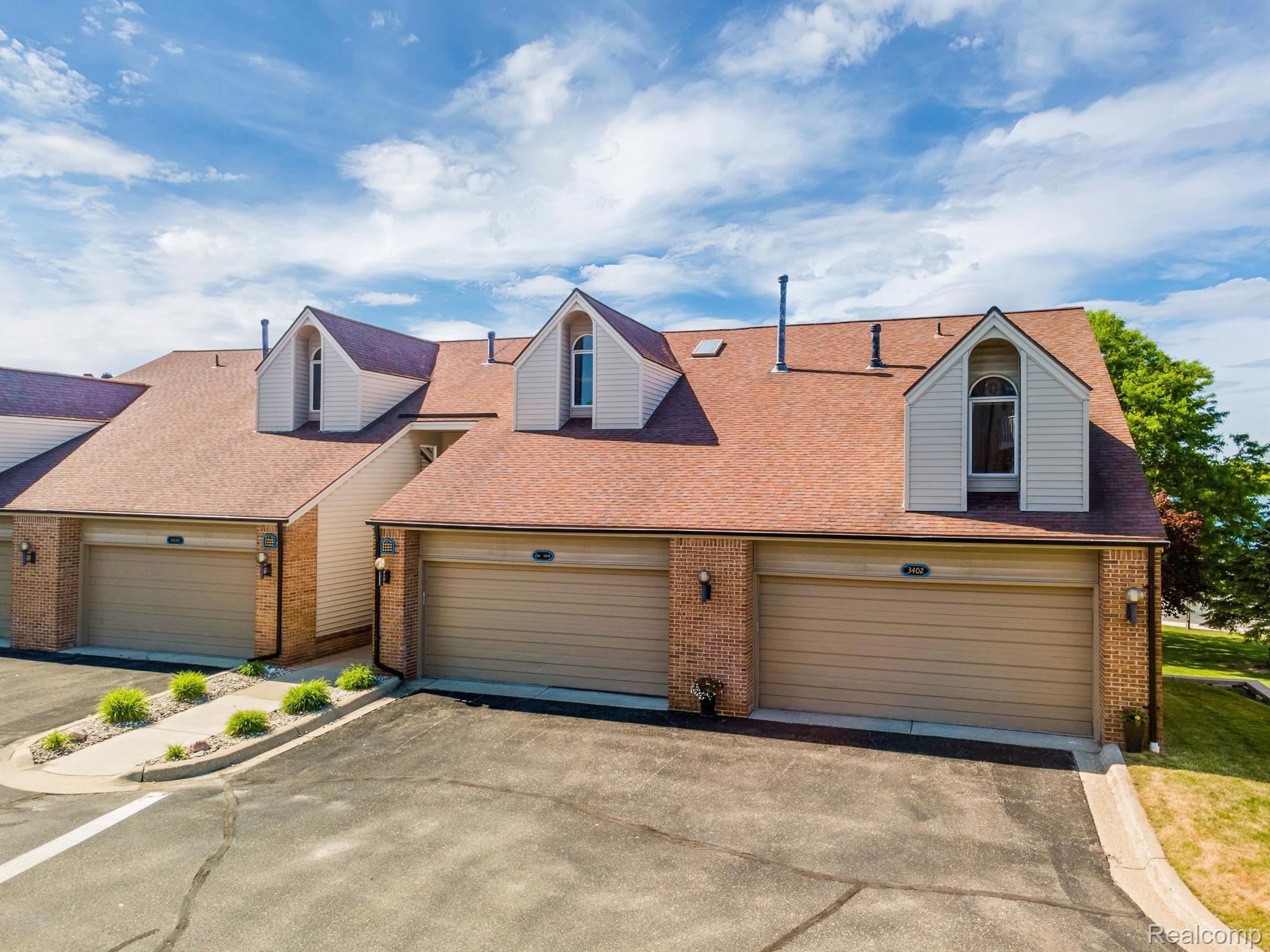 3402 ADAMS SHORE Drive