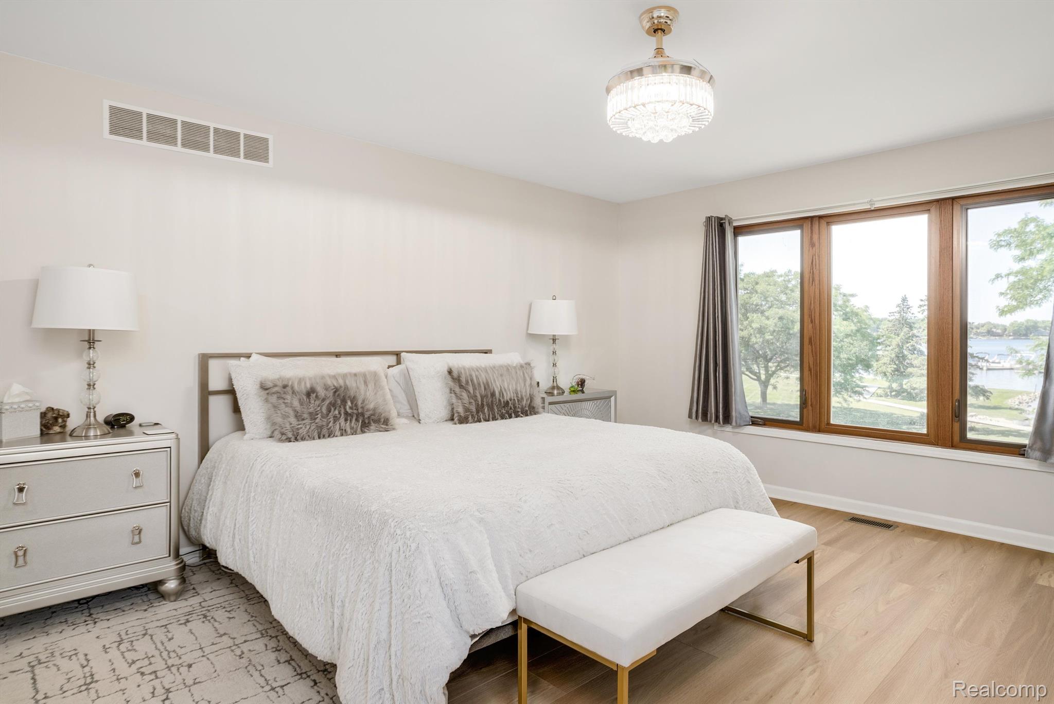 3402 ADAMS SHORE Drive