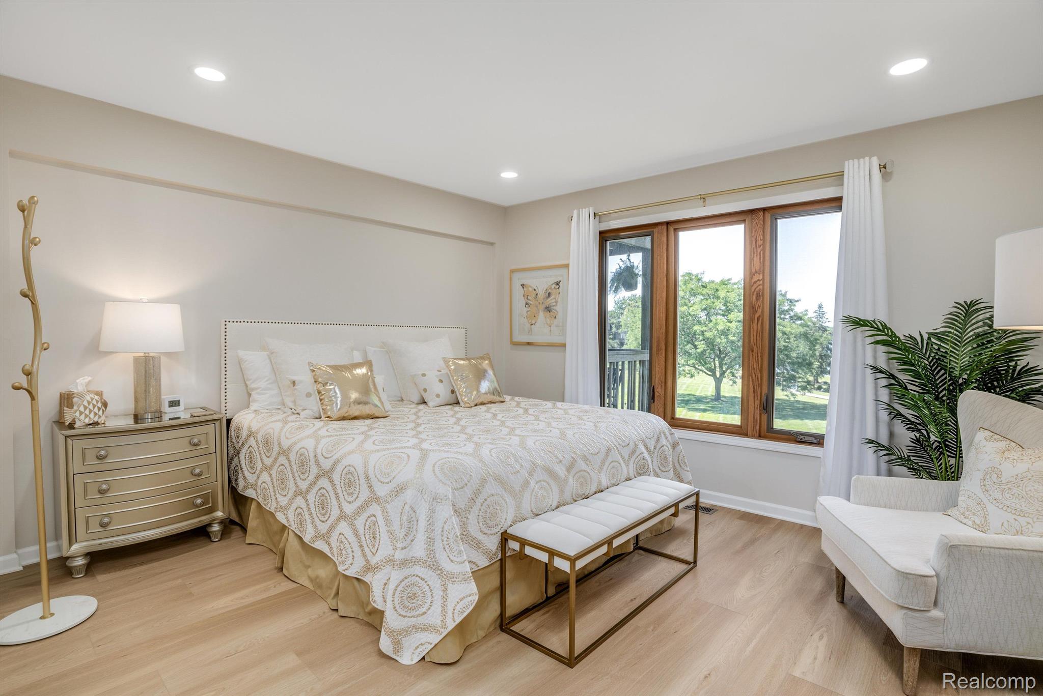 3402 ADAMS SHORE Drive
