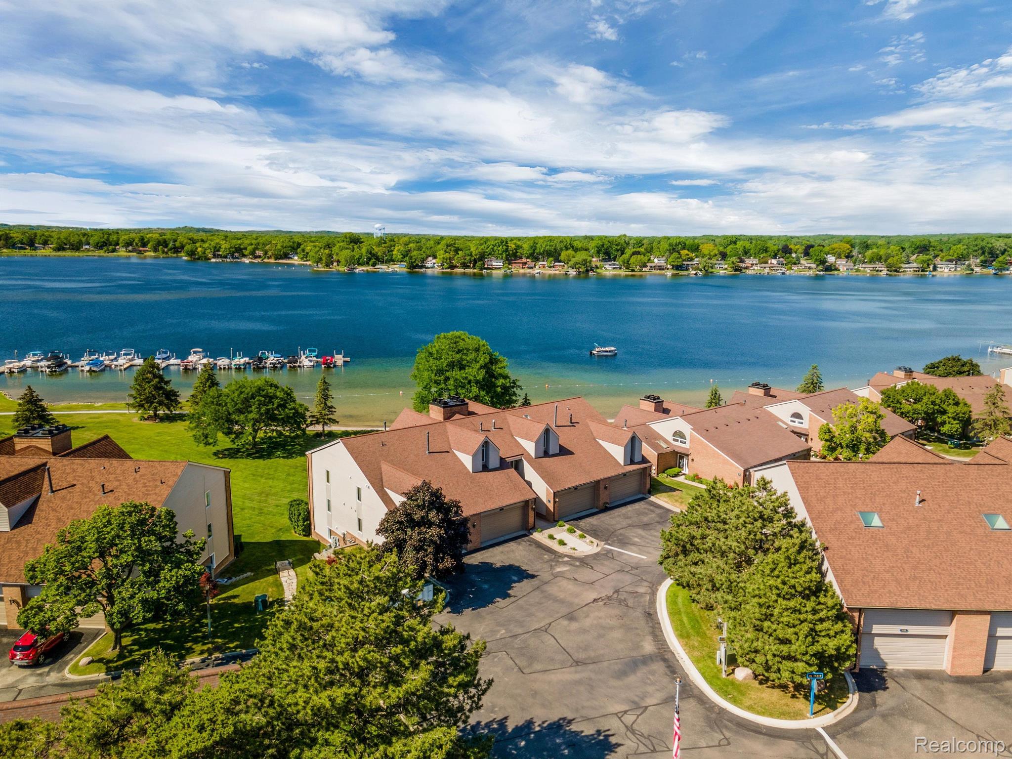 3402 ADAMS SHORE Drive