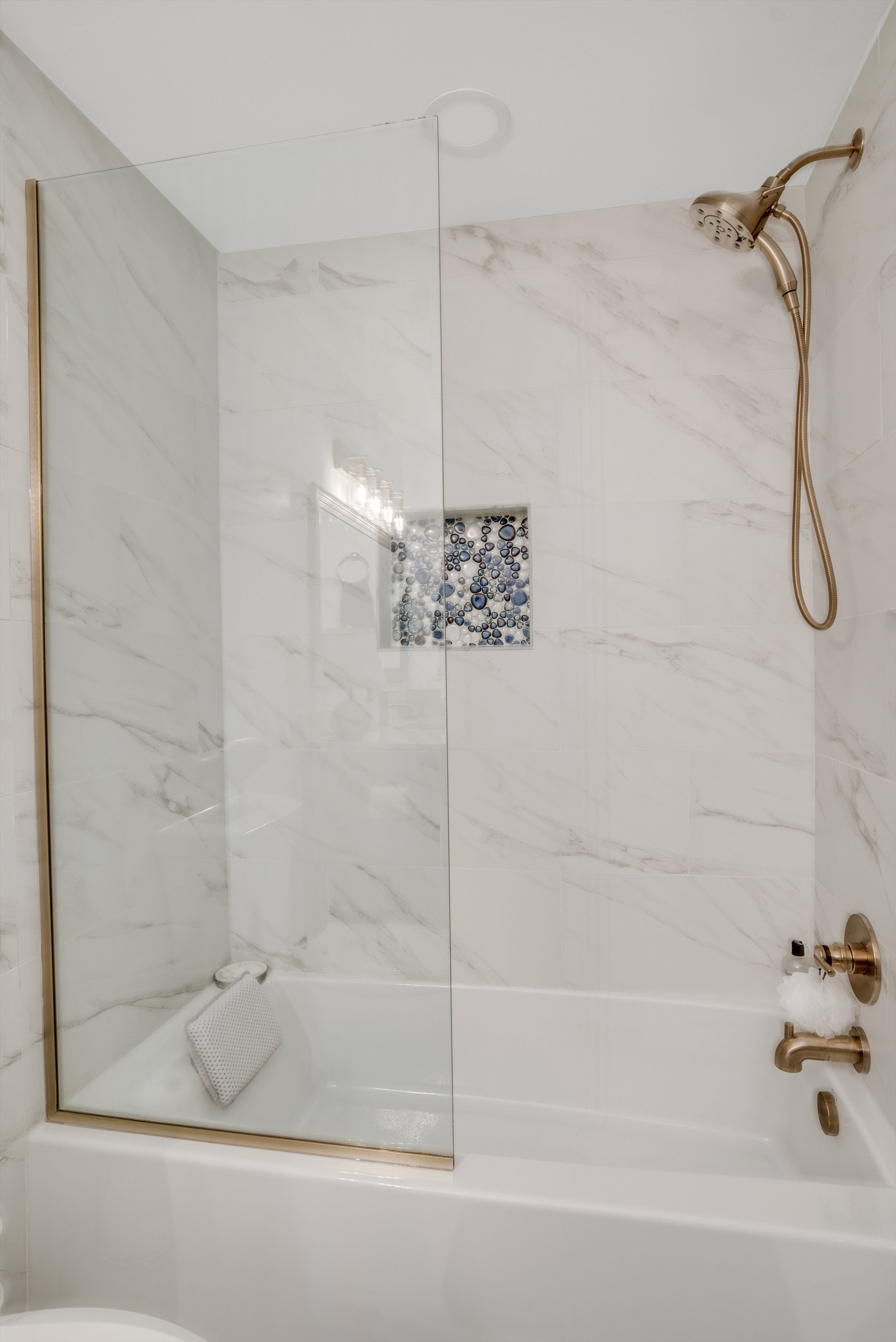 3402 ADAMS SHORE Drive