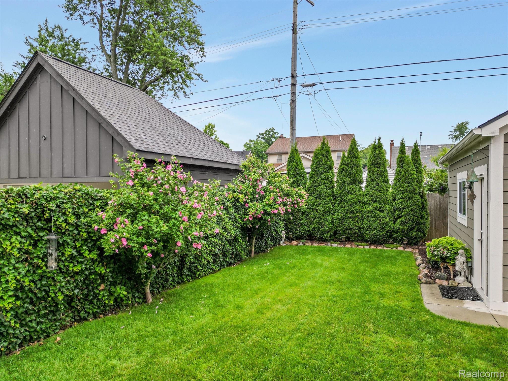 2681 DORCHESTER Road