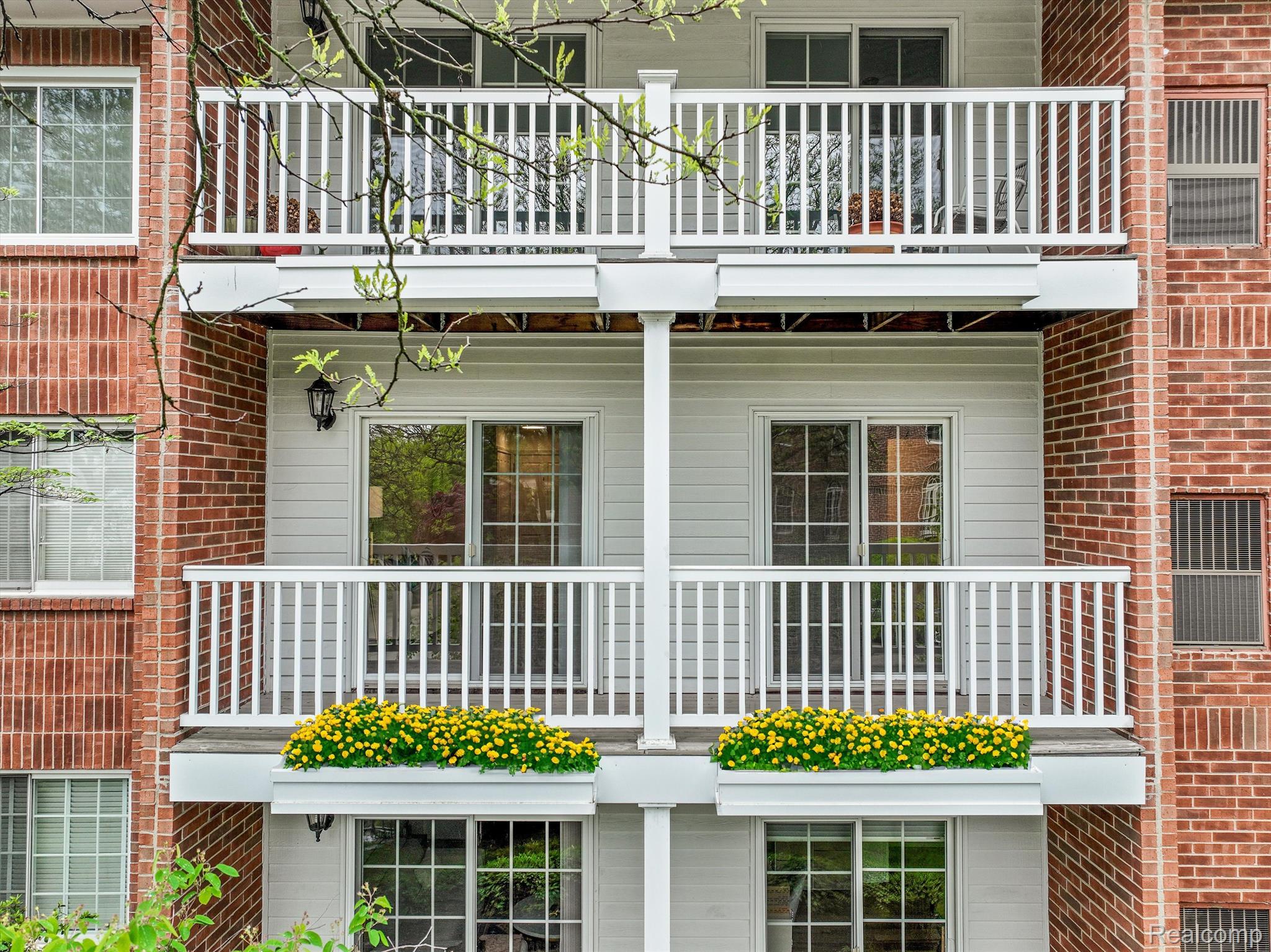 444 CHESTER Street 412