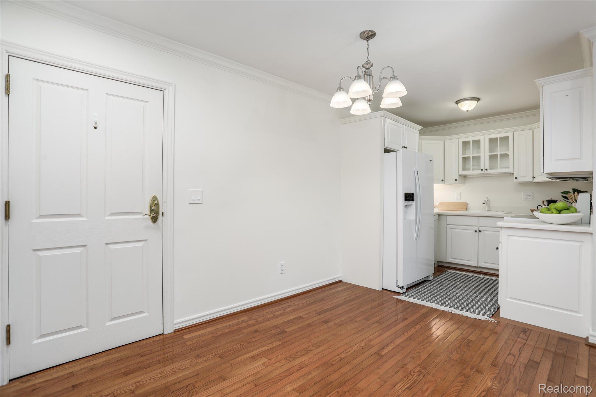 444 CHESTER Street 412
