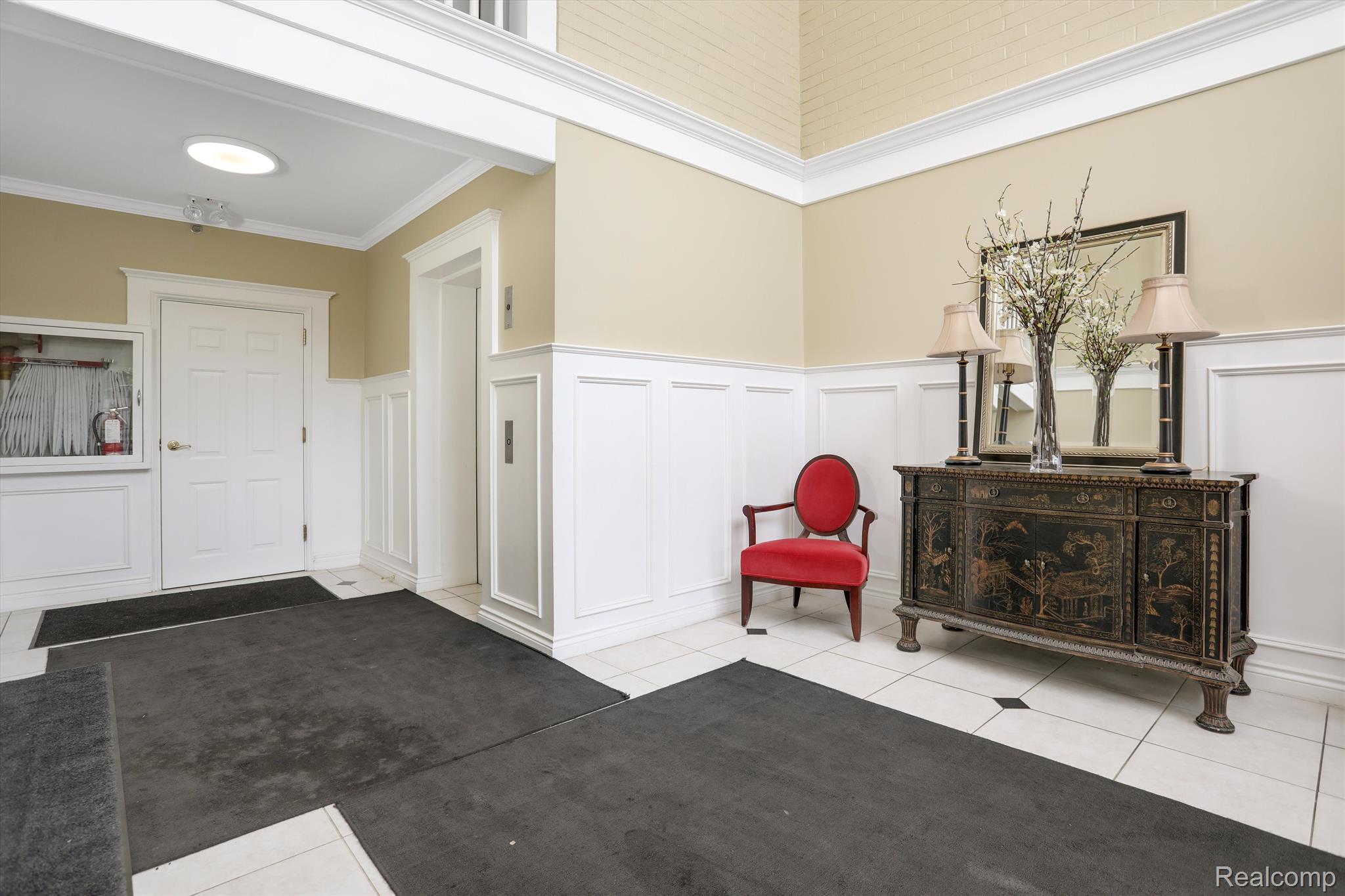 444 CHESTER Street 412