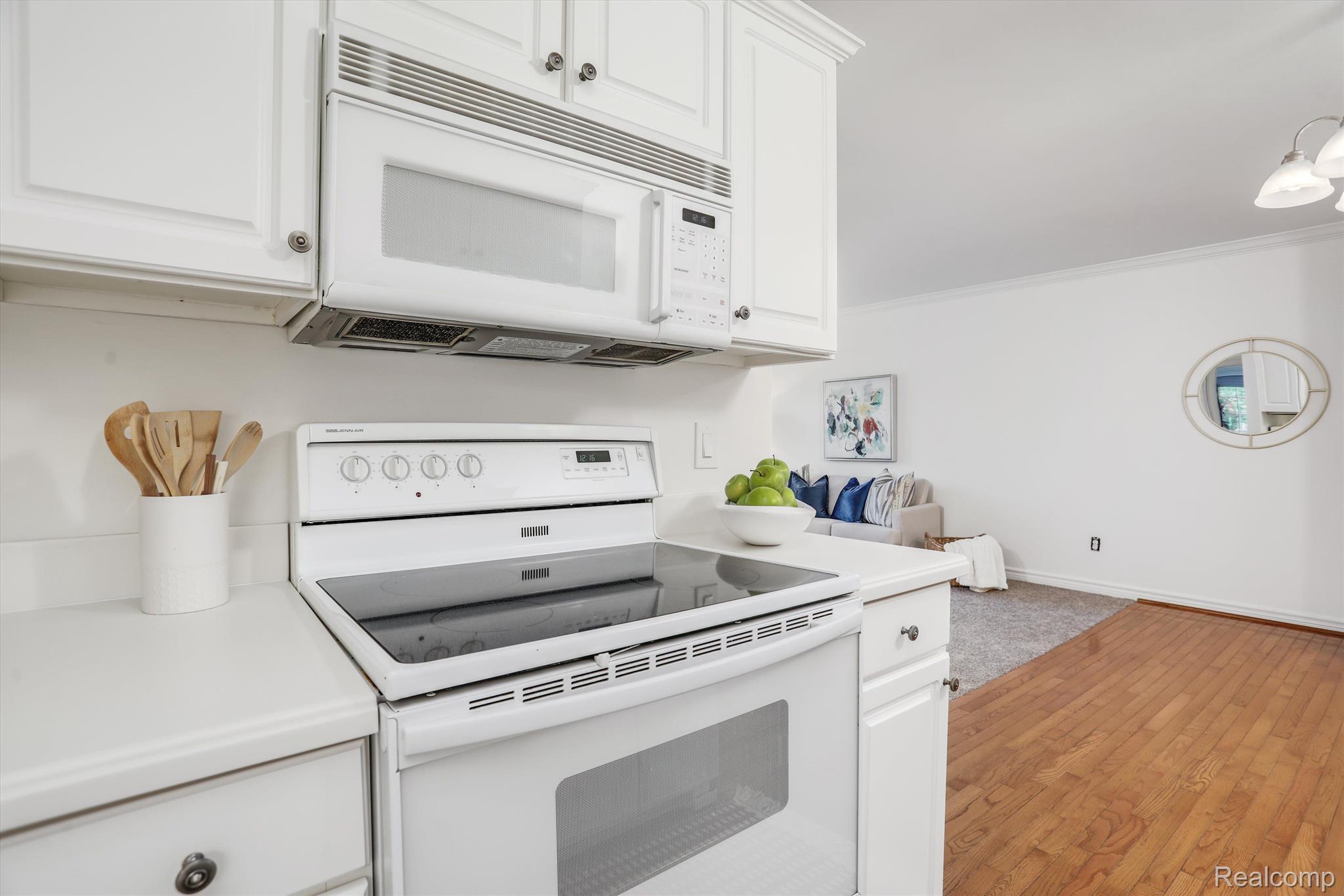 444 CHESTER Street 412