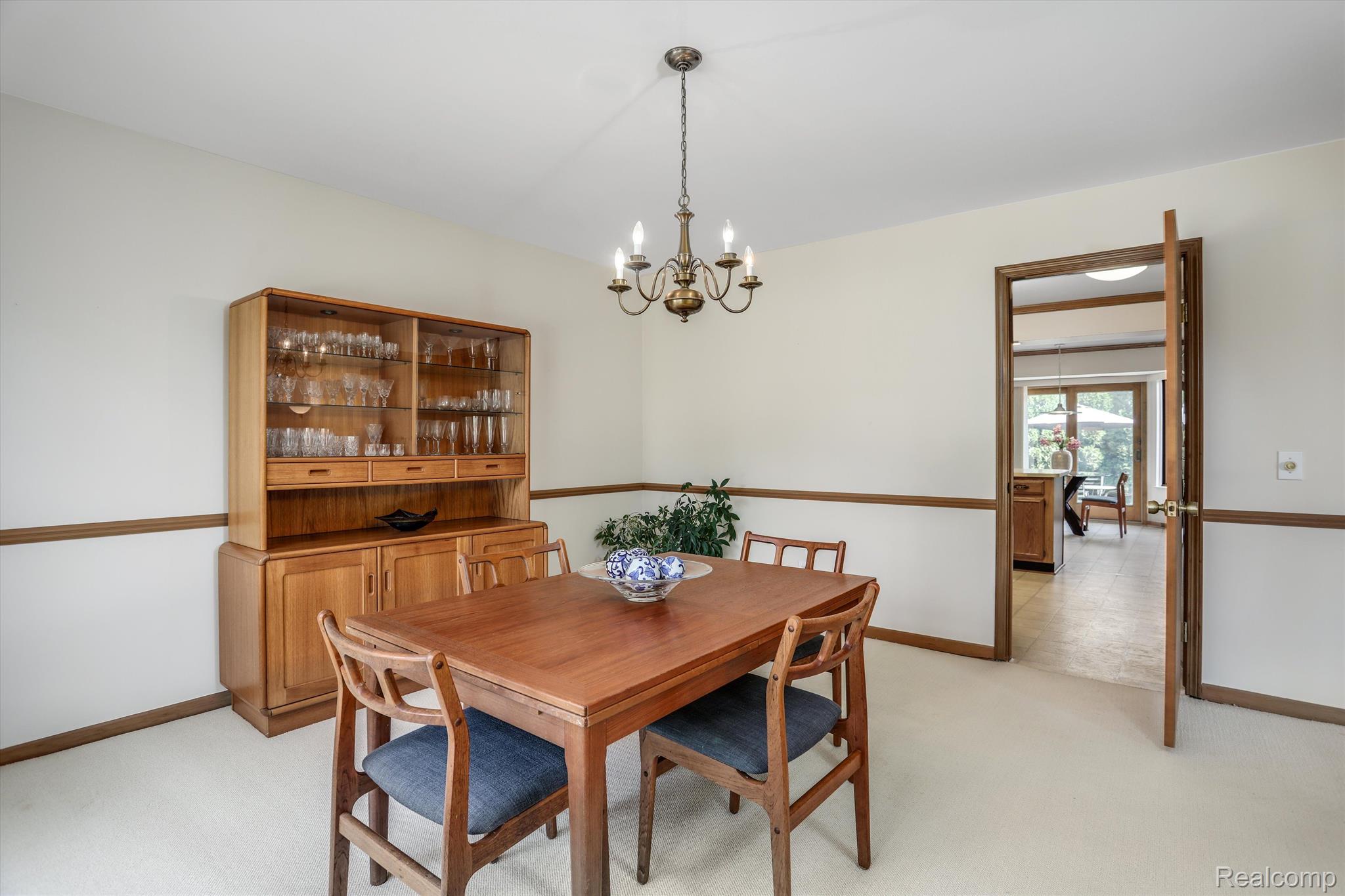 4007 WINTERSET Lane