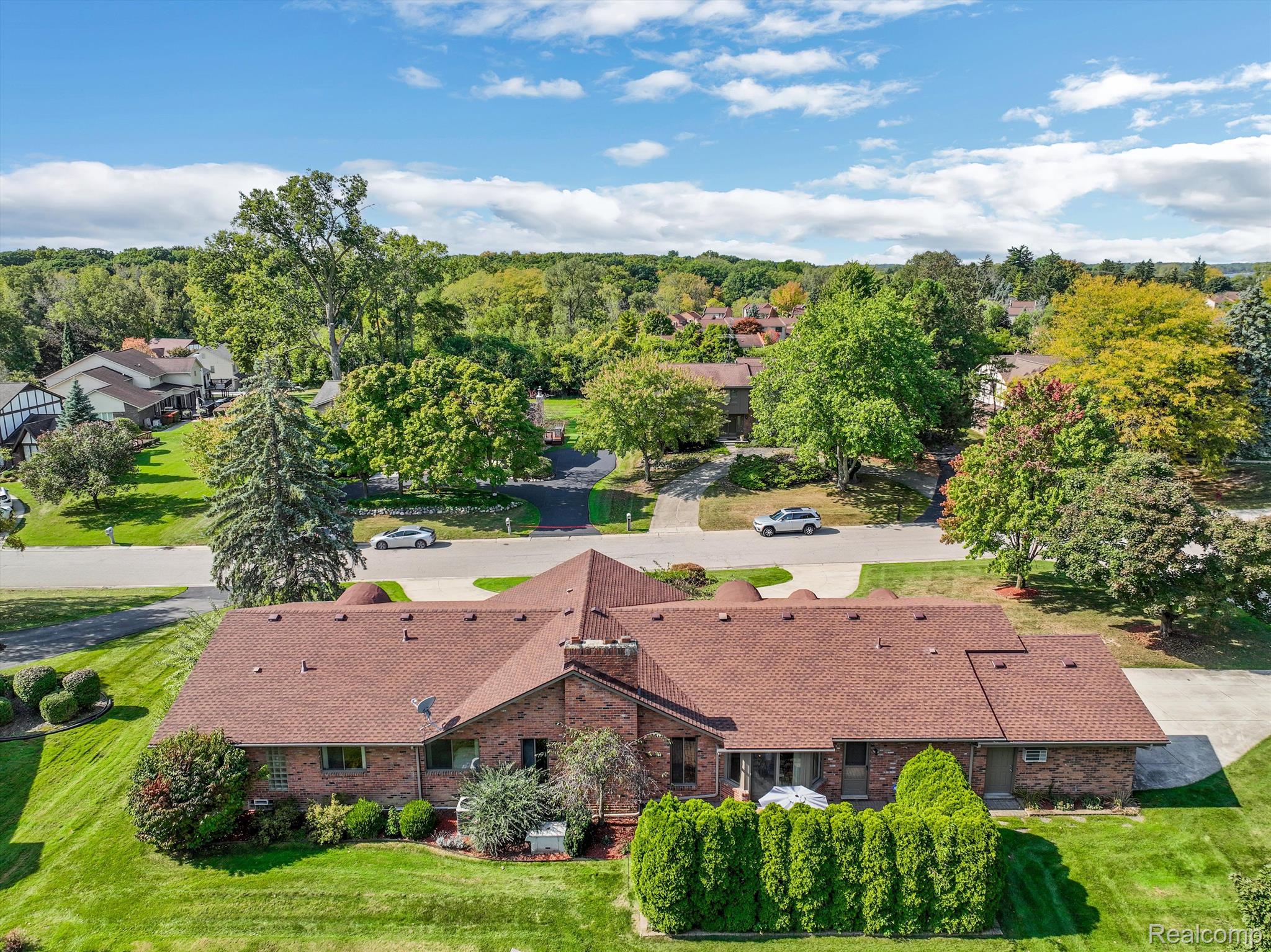 4007 WINTERSET Lane