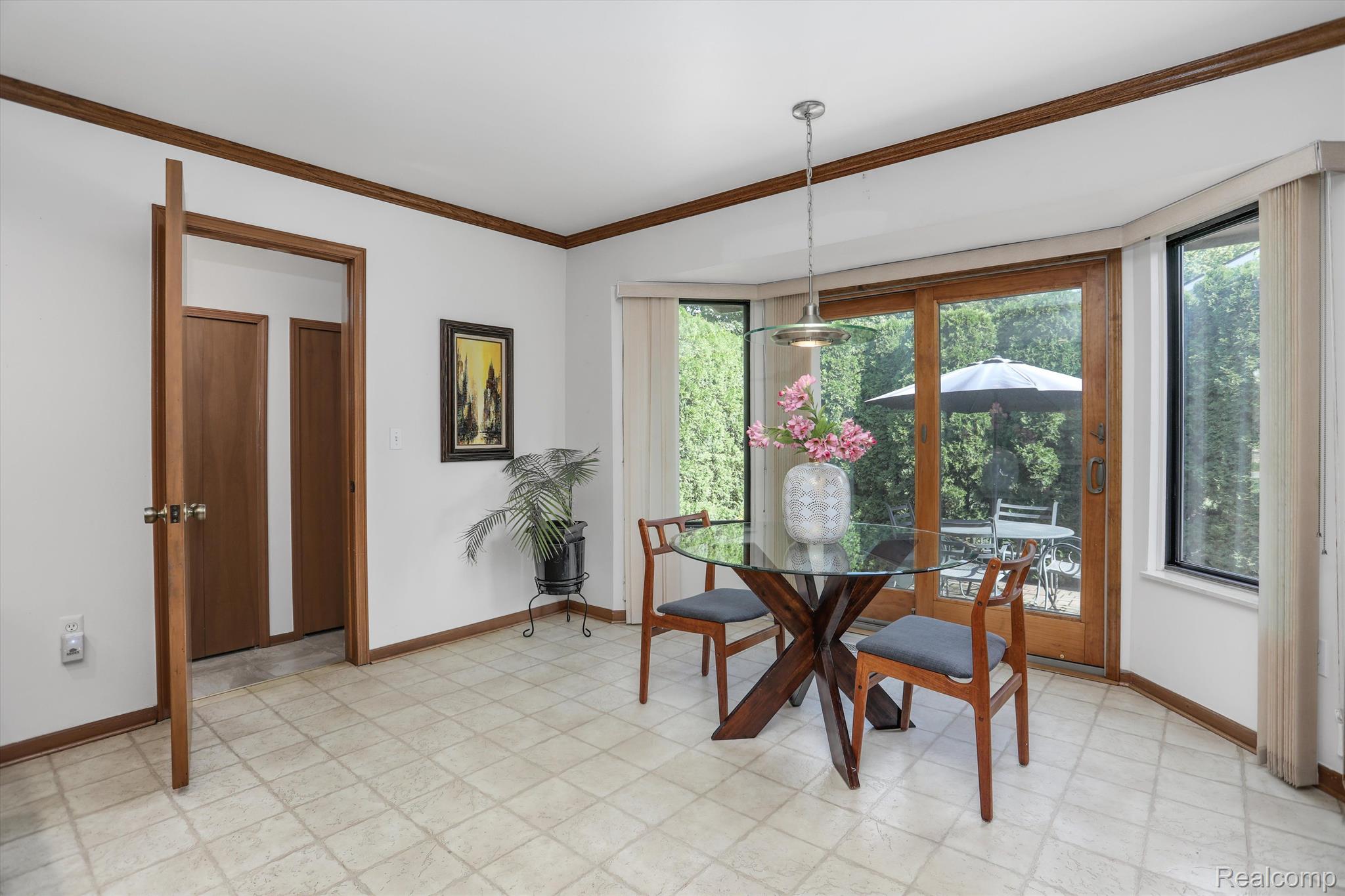 4007 WINTERSET Lane
