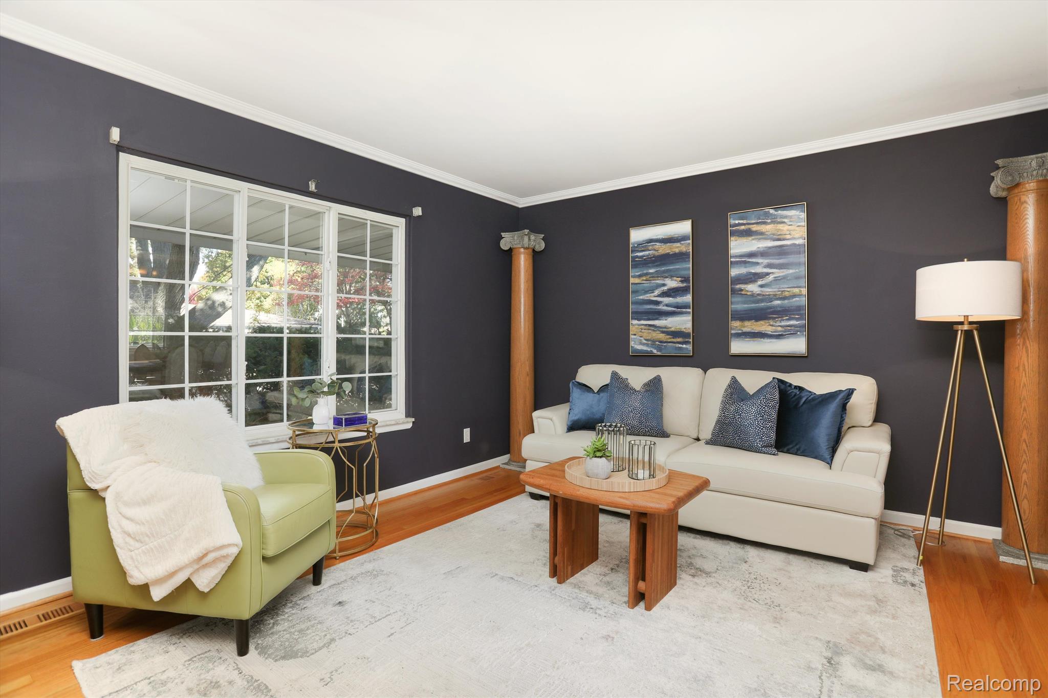1750 BRIARWOOD Drive