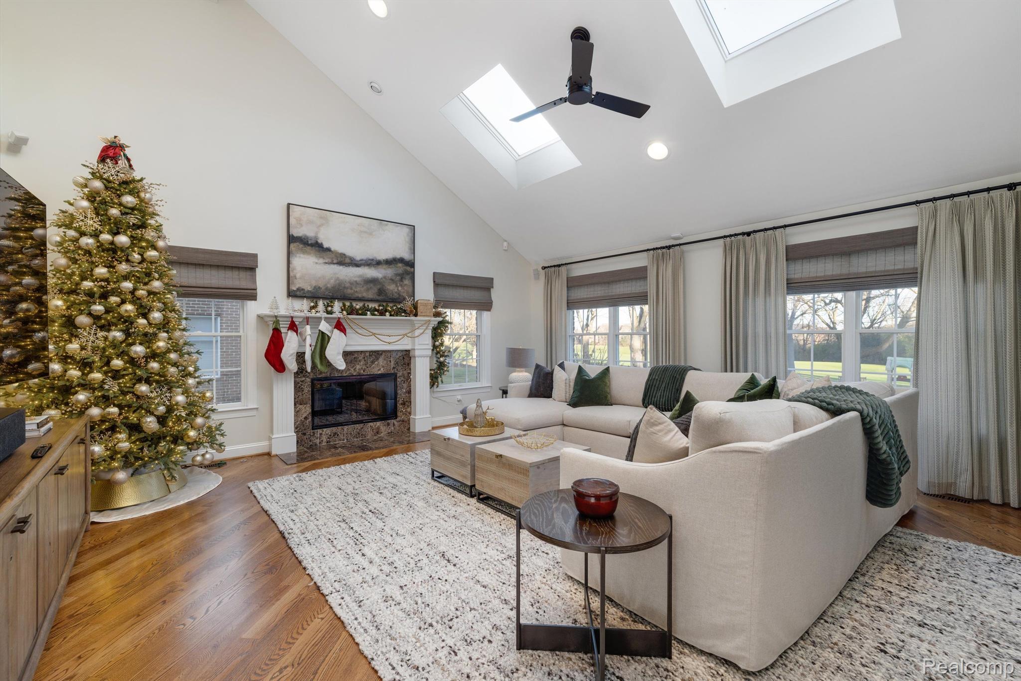 15316 BAY HILL Drive