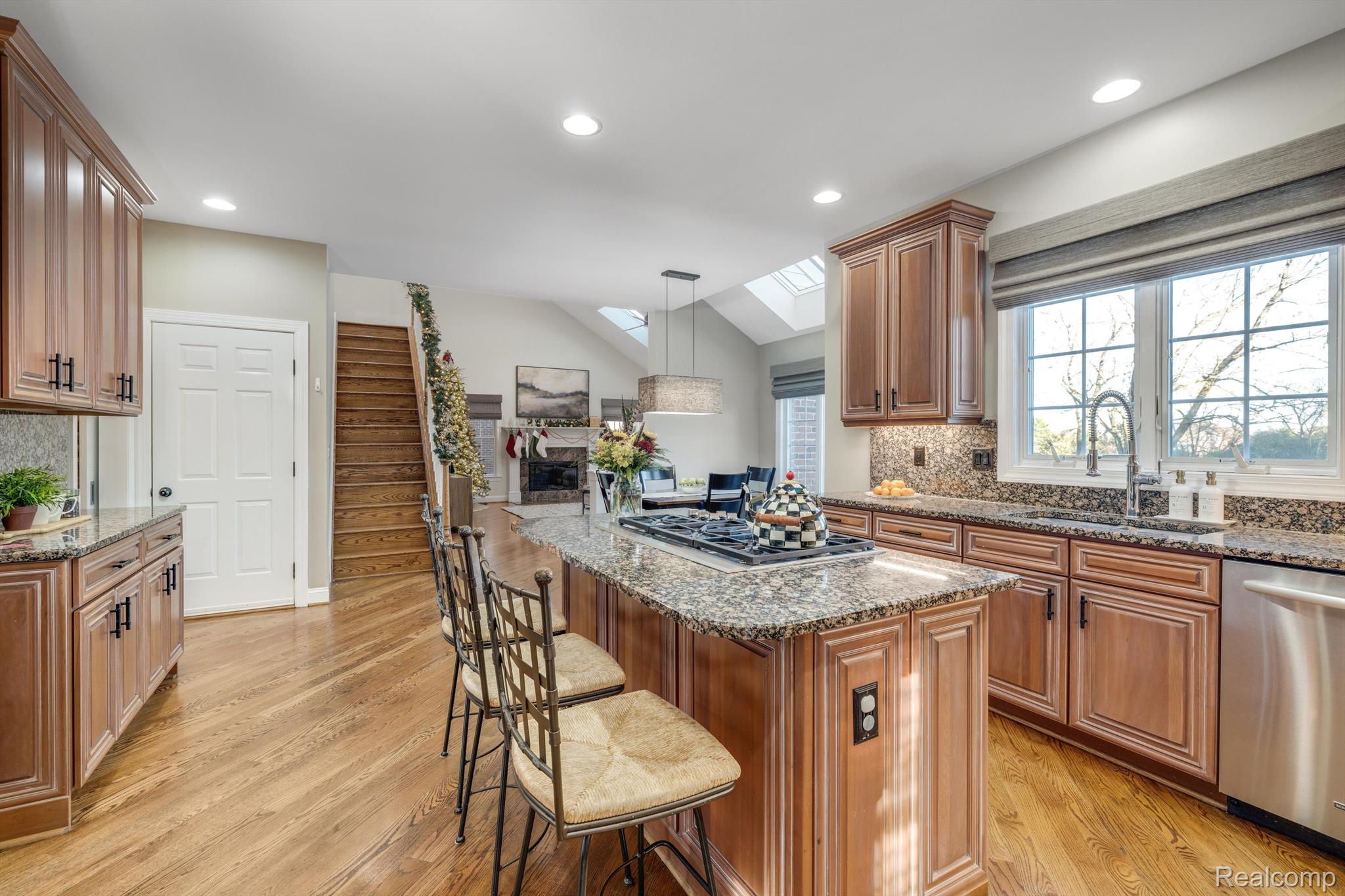 15316 BAY HILL Drive