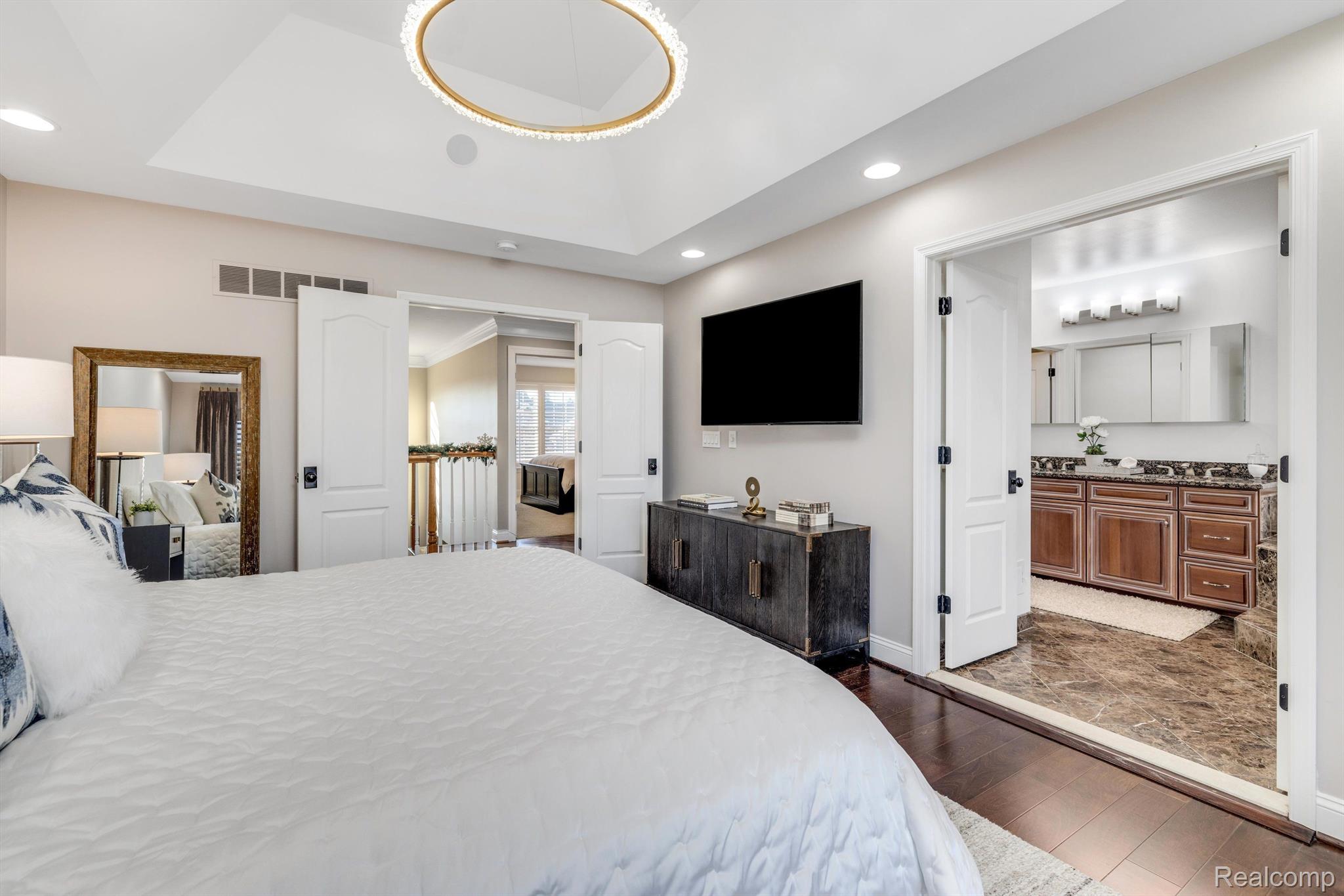 15316 BAY HILL Drive
