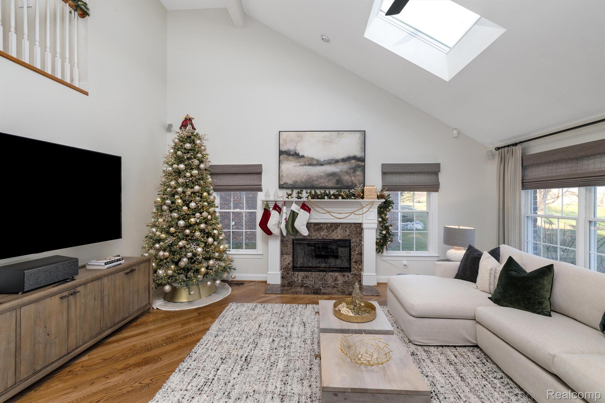 15316 BAY HILL Drive