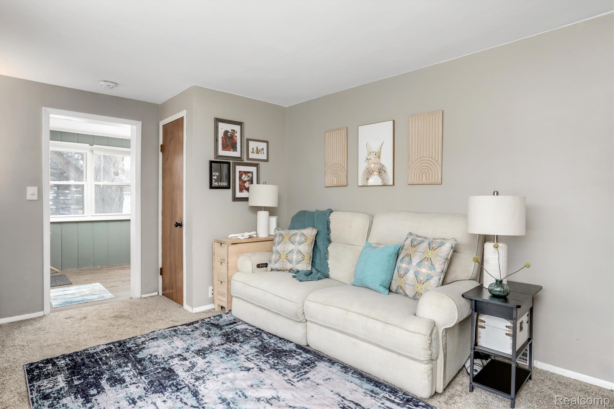 306 OAKMONT