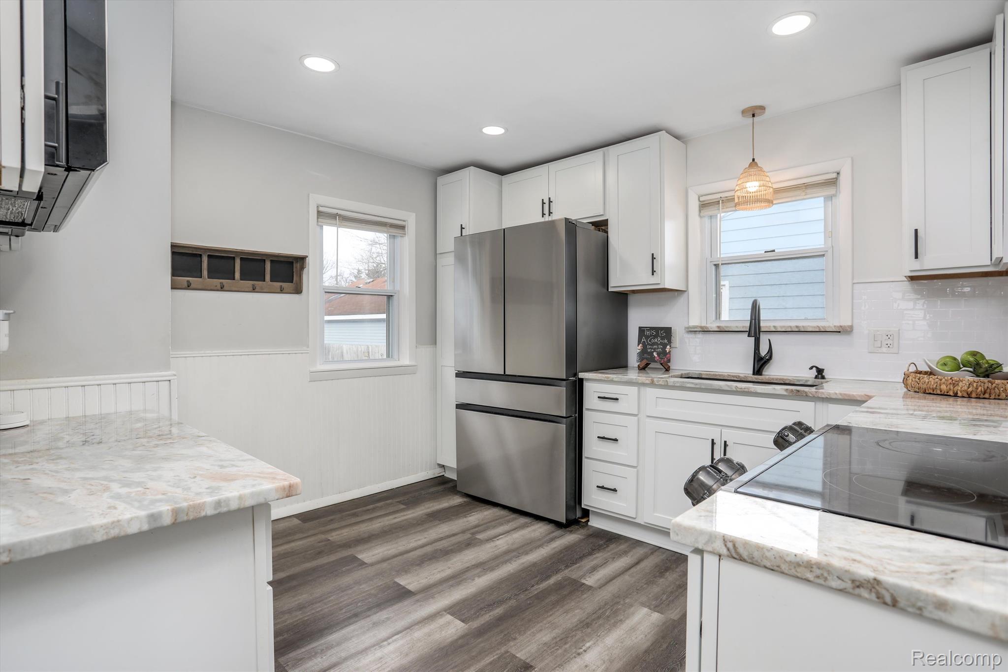 306 OAKMONT