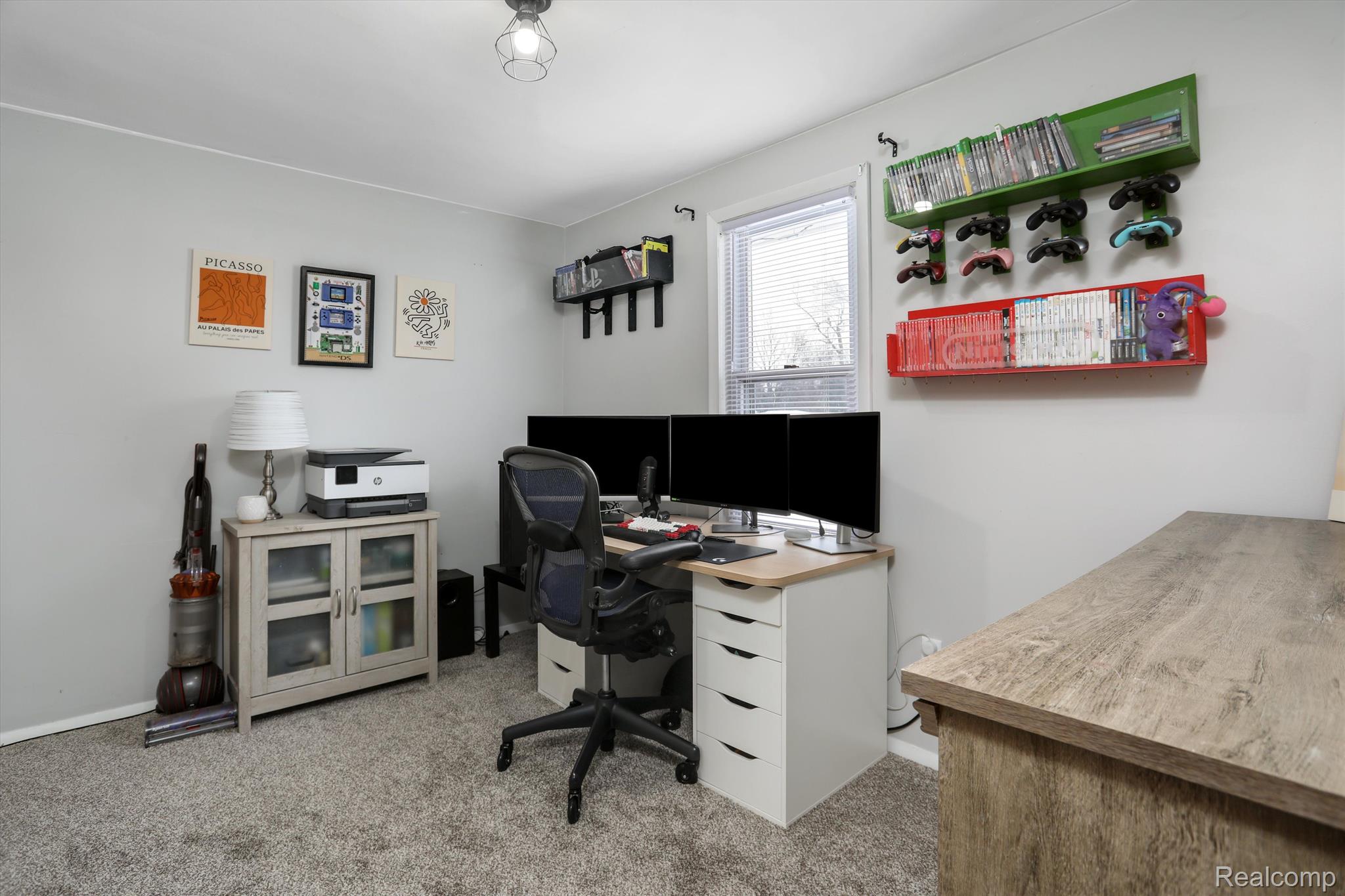 306 OAKMONT