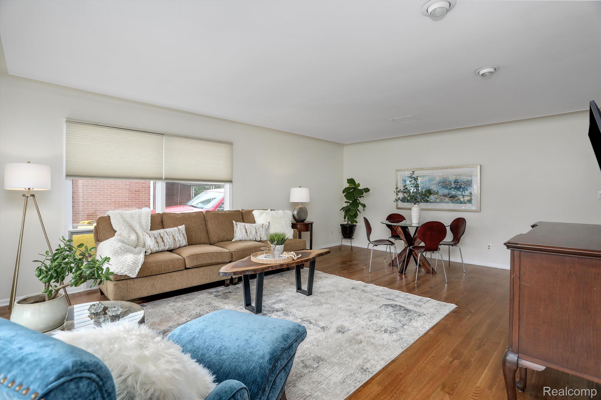 3918 AUBURN Drive