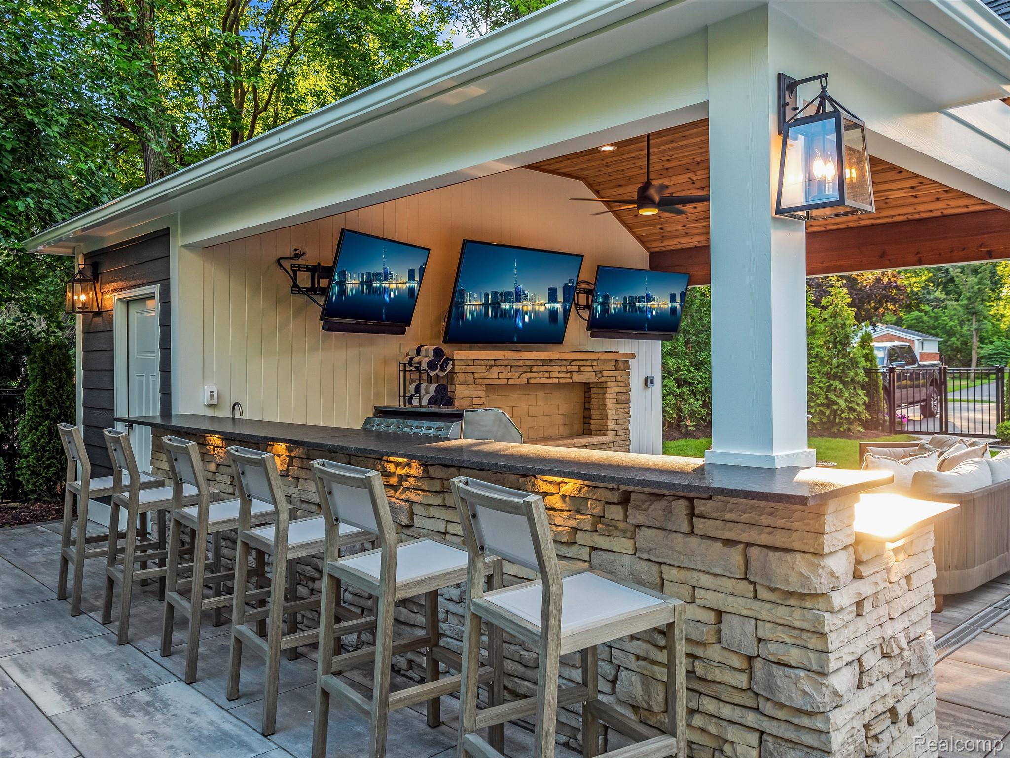 355 Hillboro Drive
