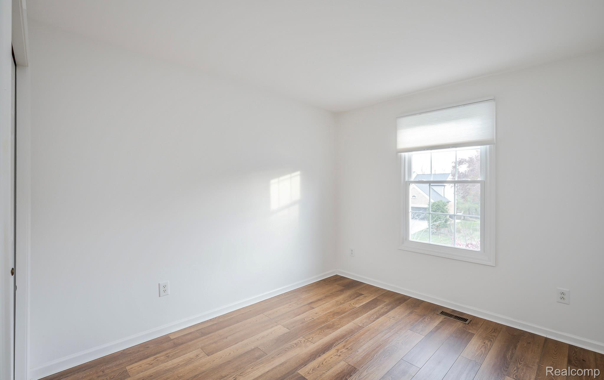 2456 Westwood Drive