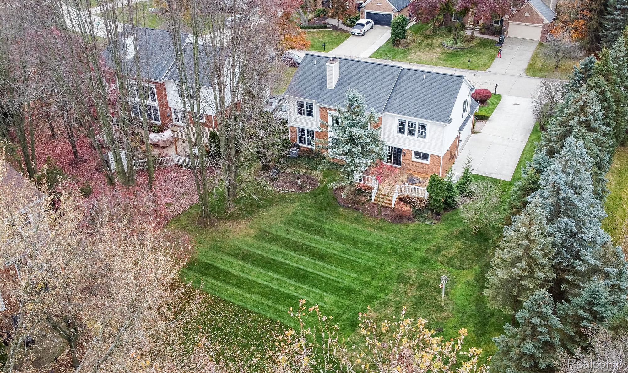 2456 Westwood Drive