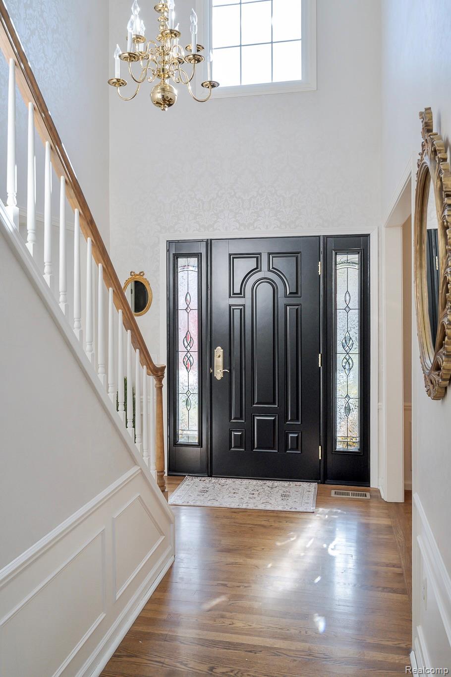 2456 Westwood Drive