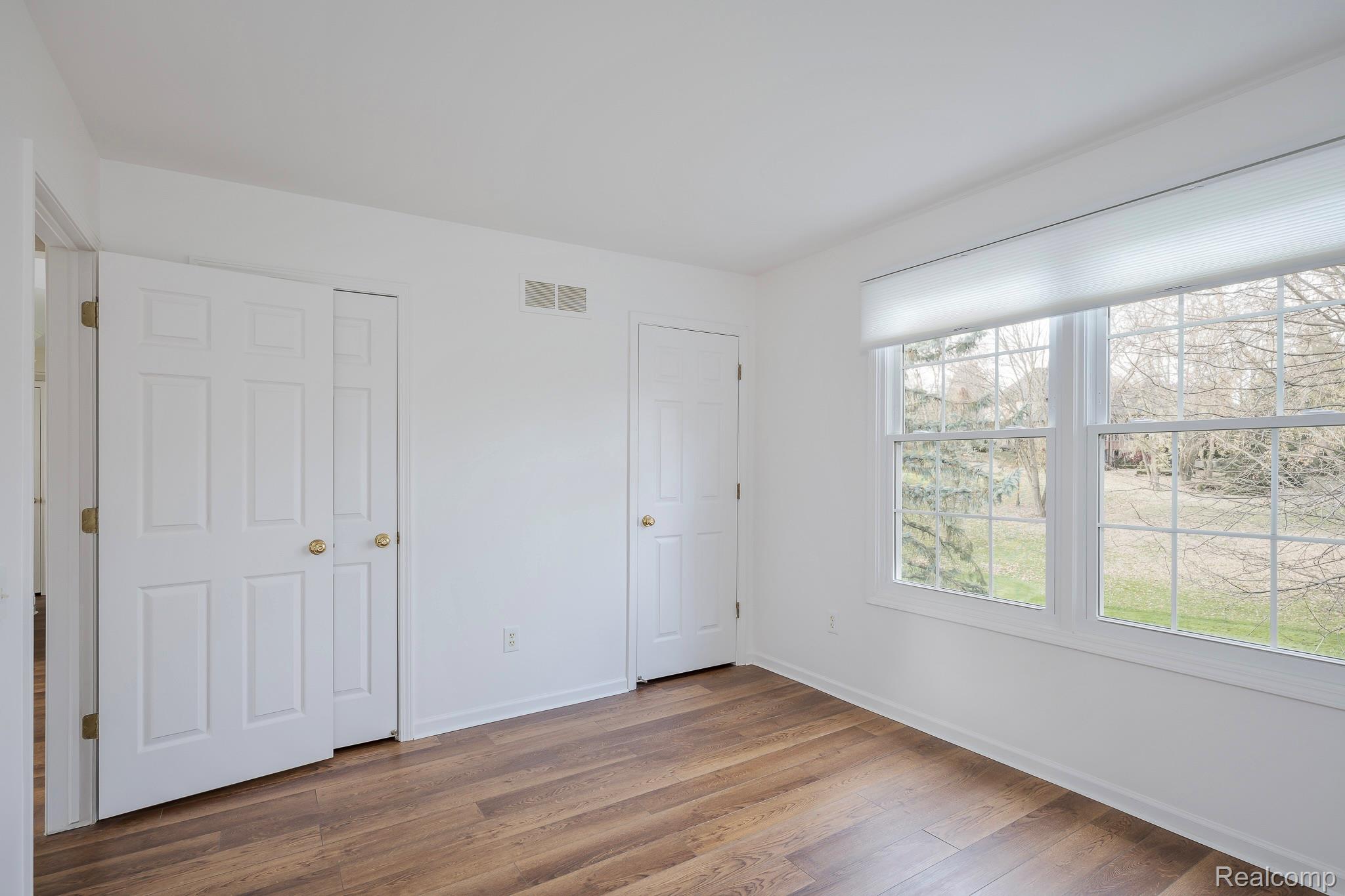 2456 Westwood Drive