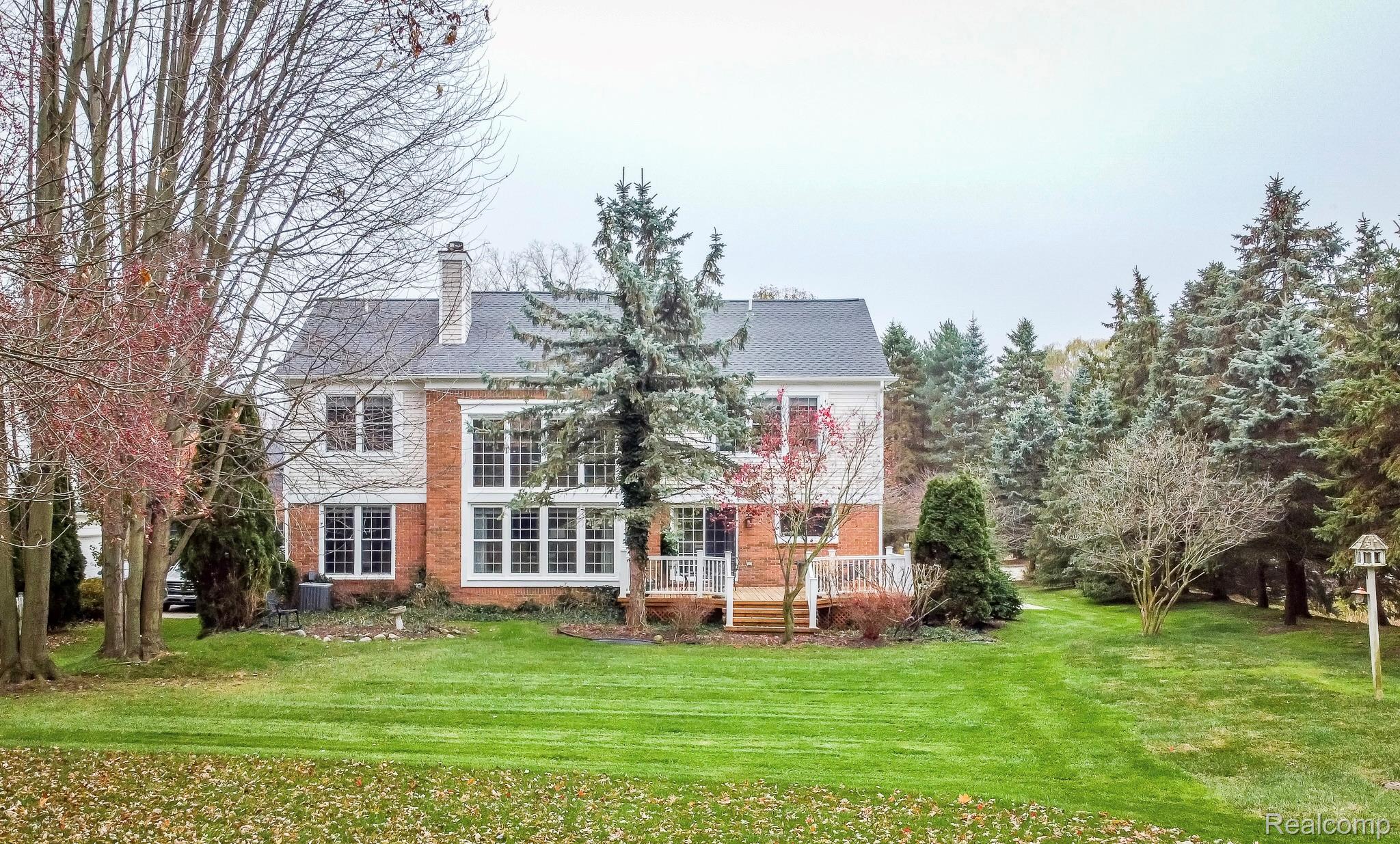 2456 Westwood Drive