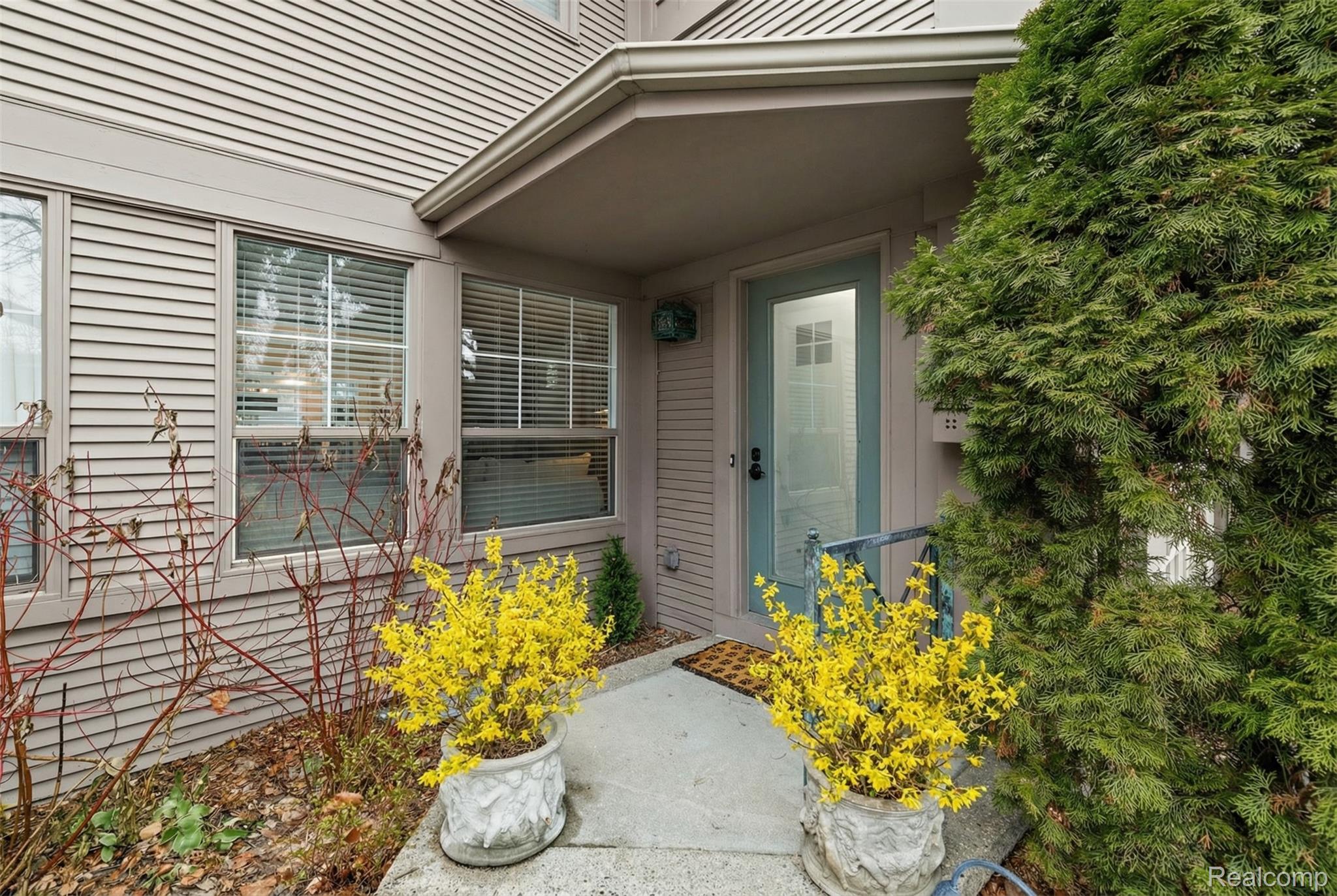 1065 N N Old Woodward Avenue