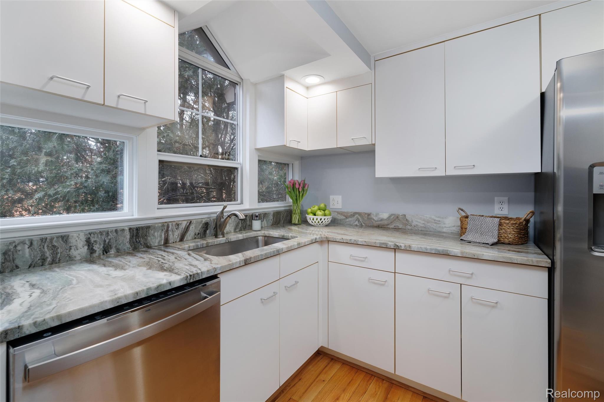 1065 N N Old Woodward Avenue