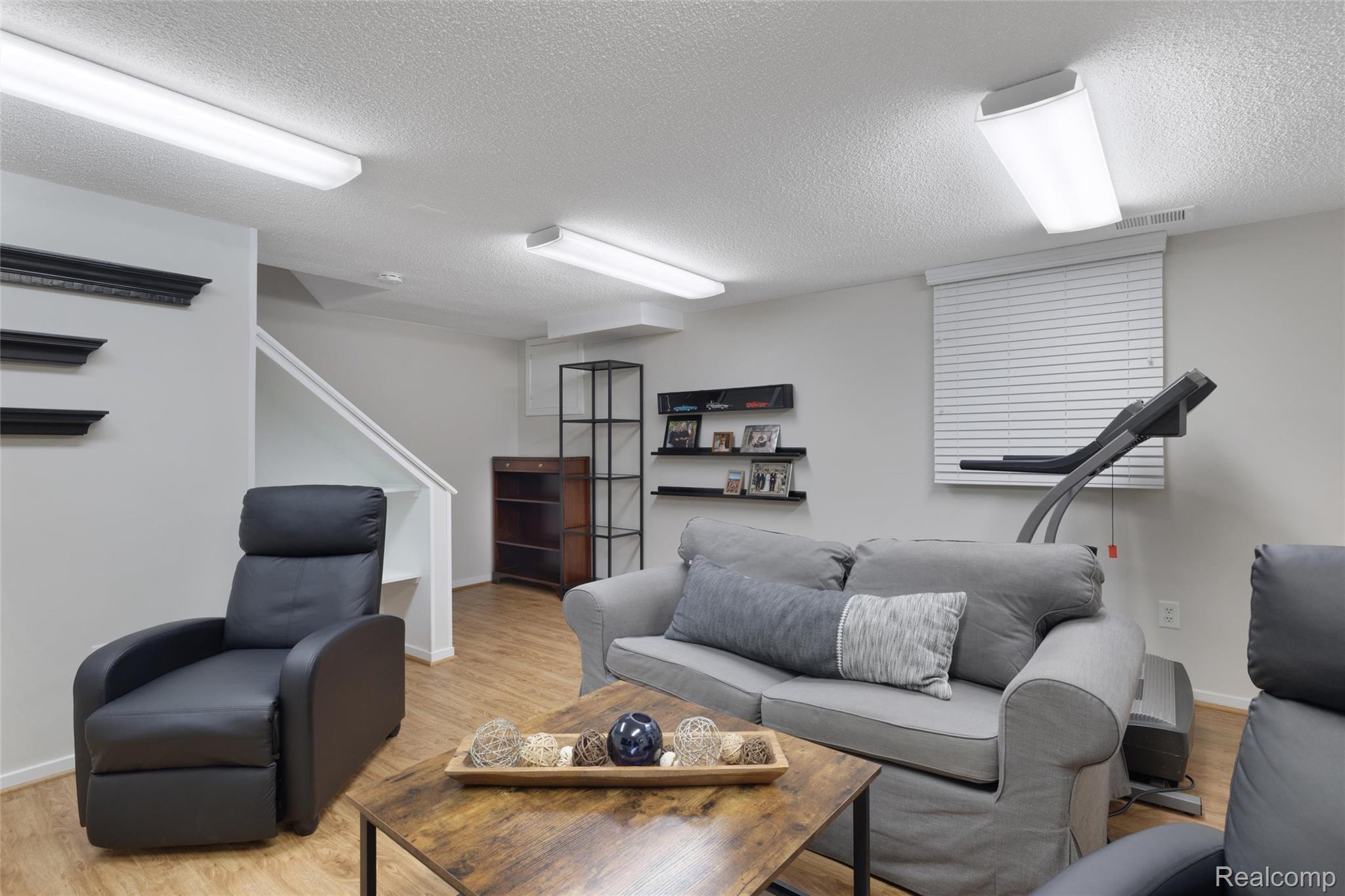 1065 N N Old Woodward Avenue