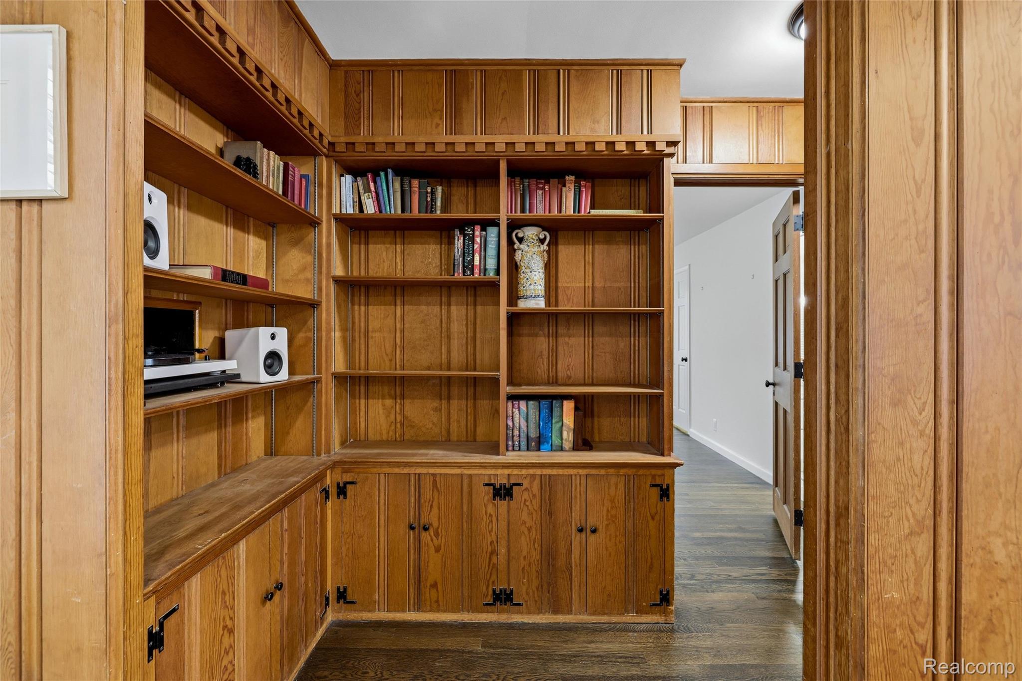 24924 Riverwood Drive