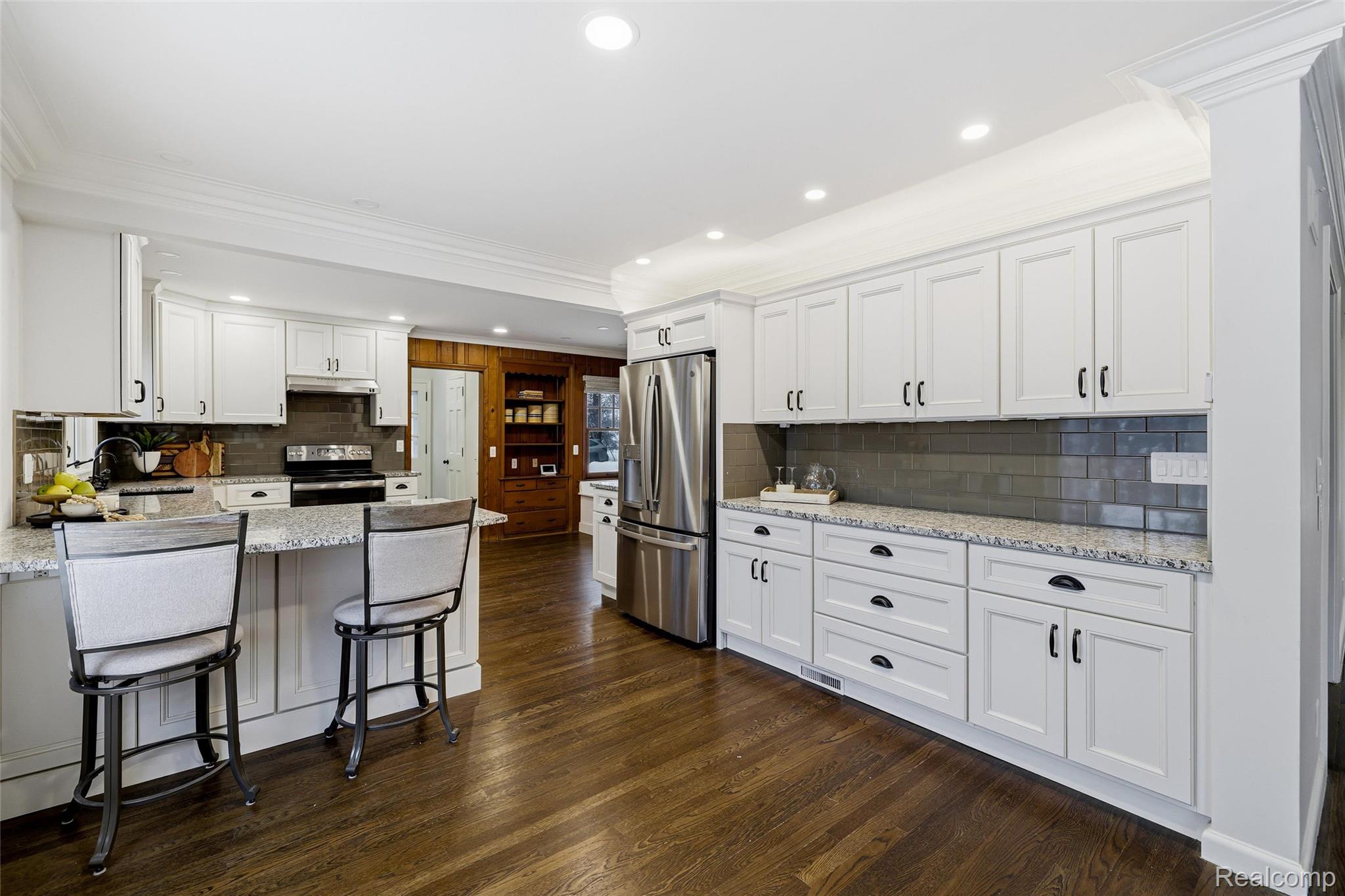 24924 Riverwood Drive