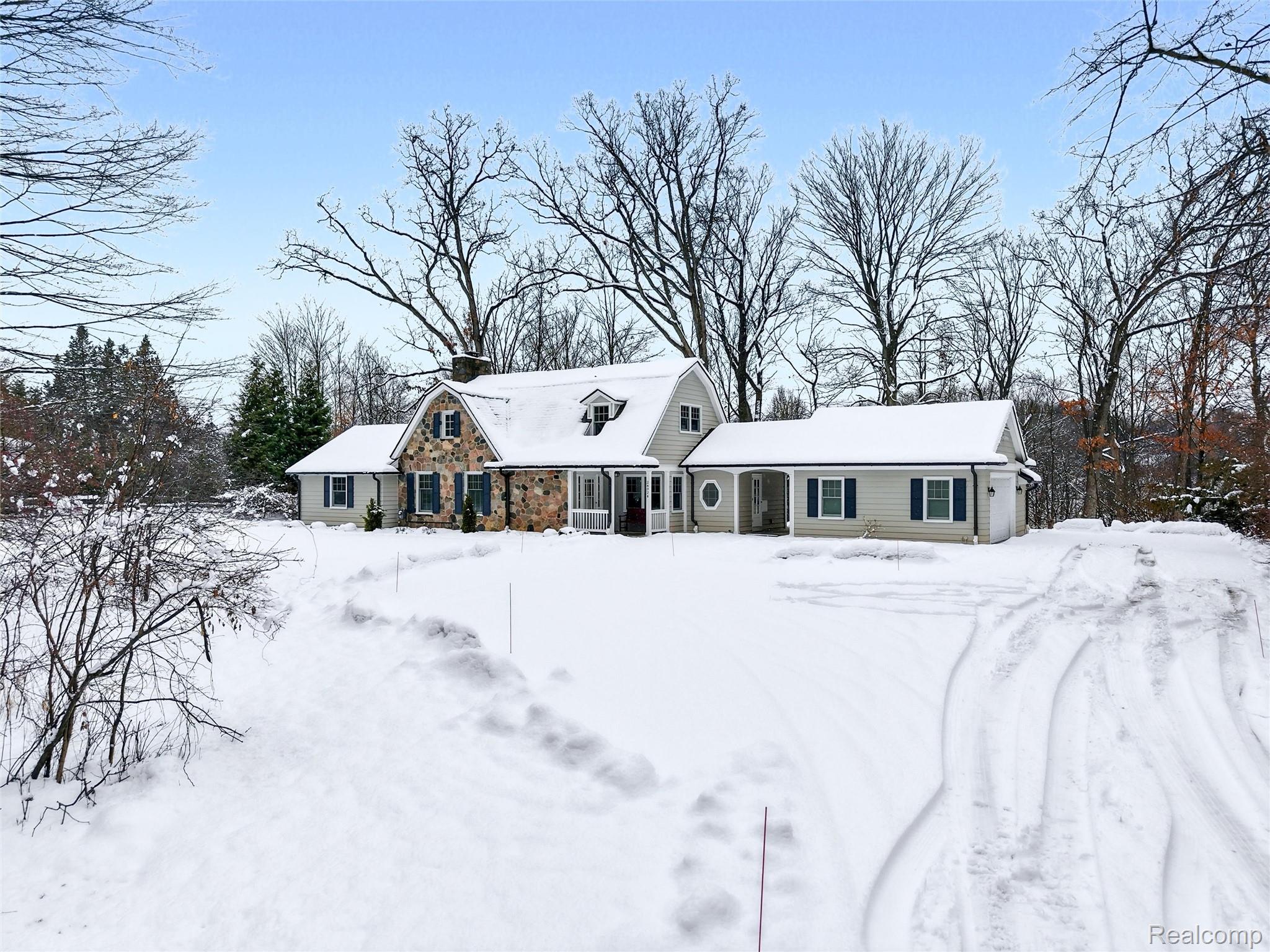 24924 Riverwood Drive