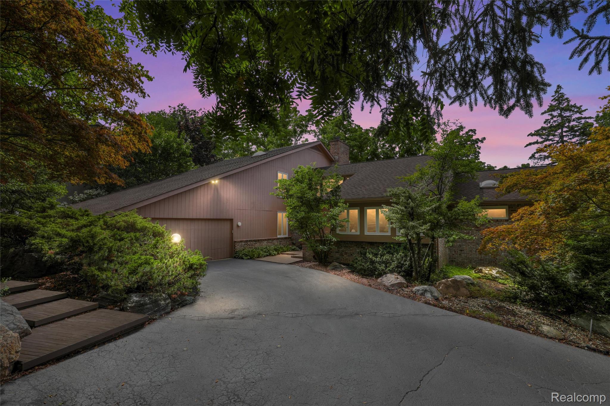 4972 Champlain Circle