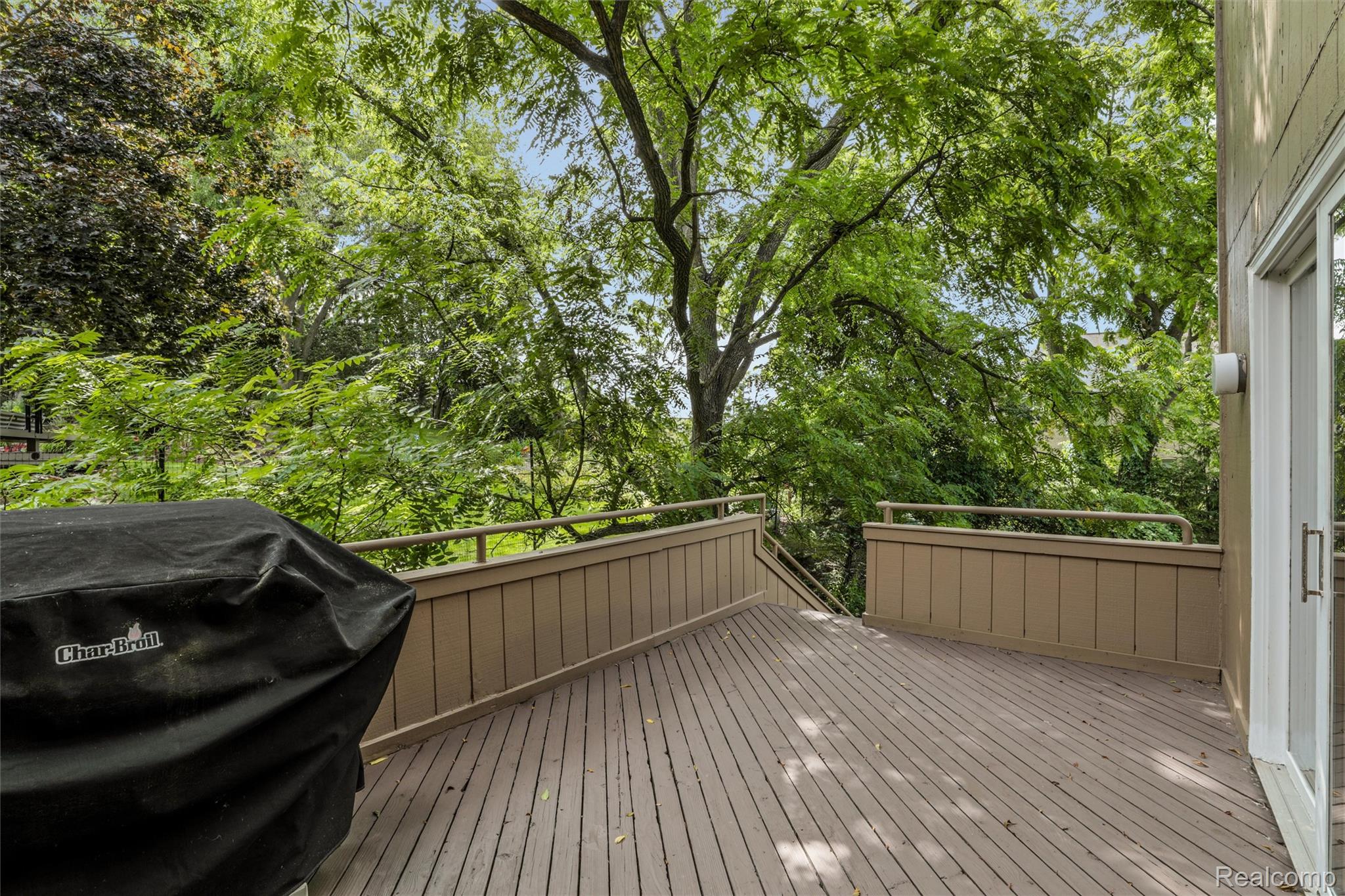 4972 Champlain Circle