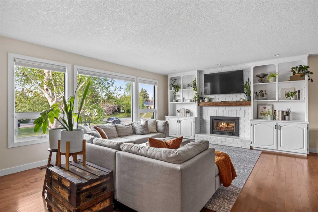 111 Silvergrove Green NW