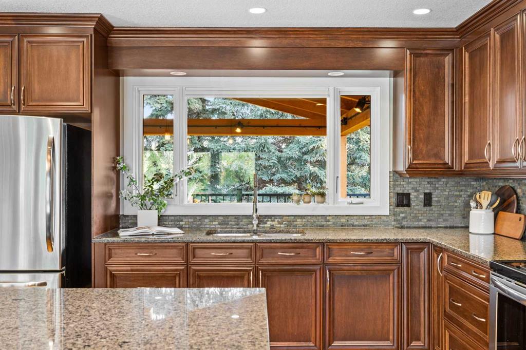 111 Silvergrove Green NW